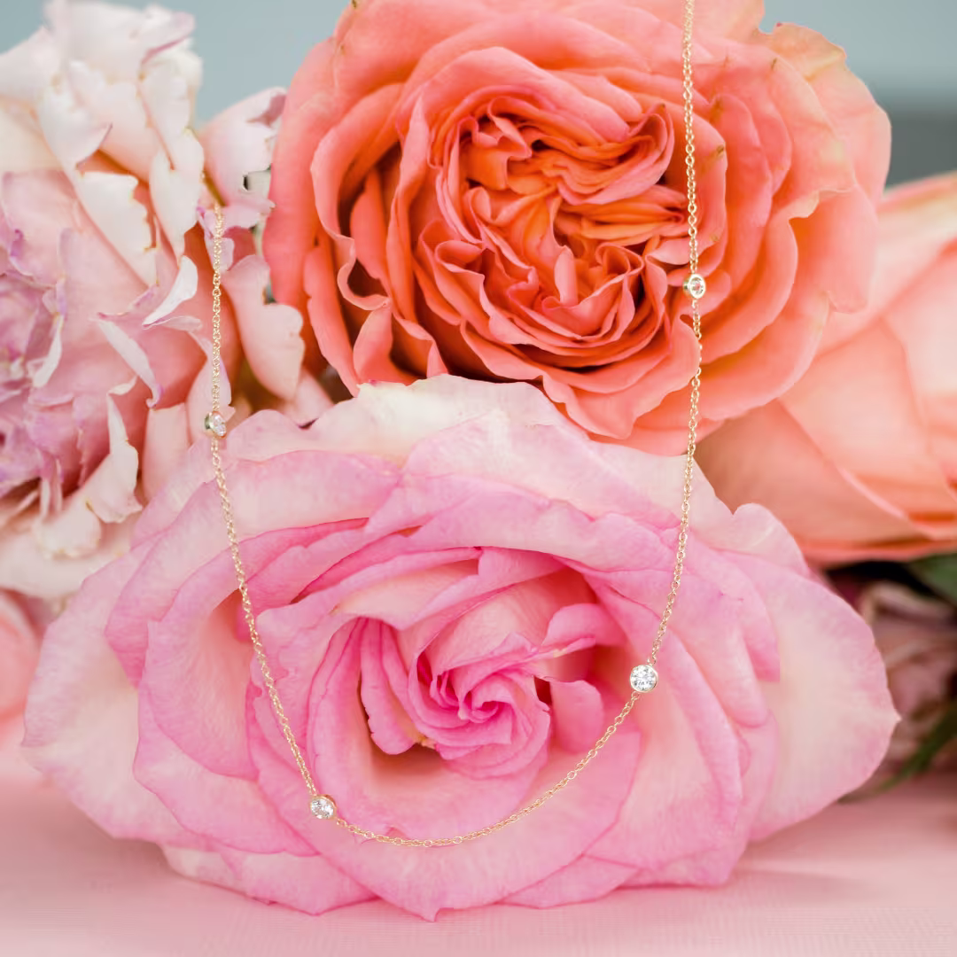 18k yellow gold round seven stone lab diamond floating cosmopolitan necklace ada diamonds design ad228