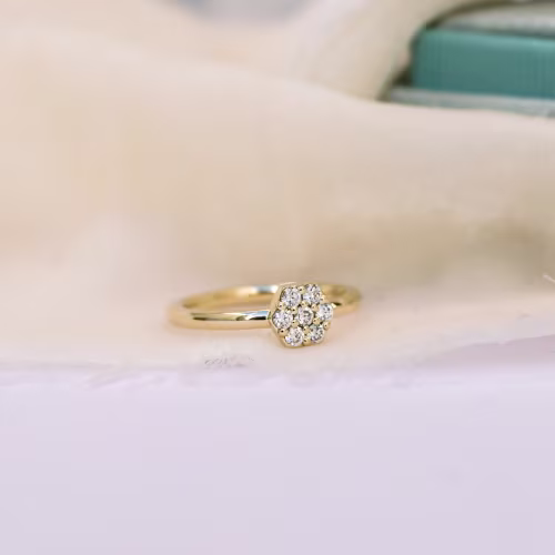 Exceptional Quality 0.21 ct Round Diamonds set in 14k Yellow Gold Carbon Ring (Main View)