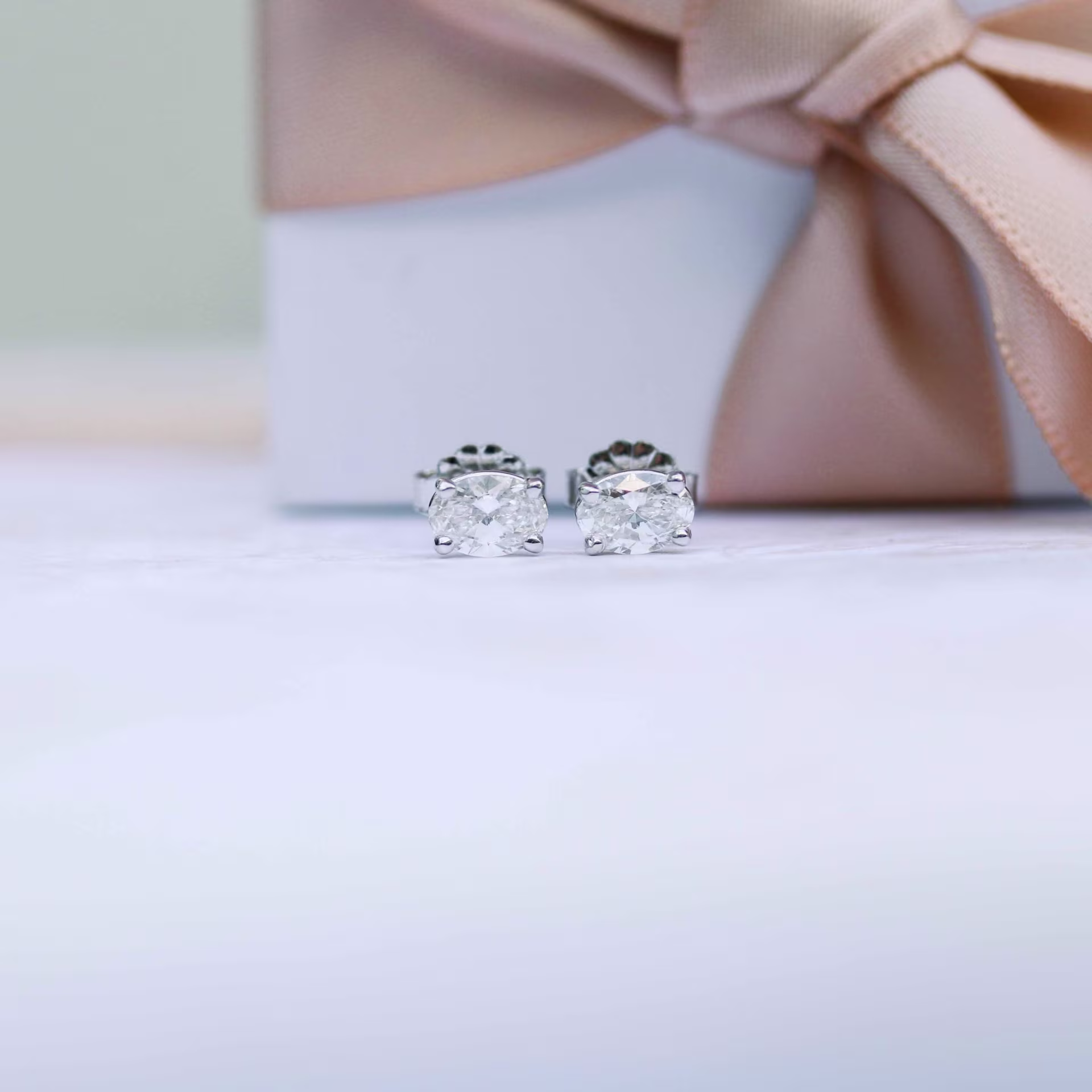 0.7 ctw Diamonds set in Platinum Oval Stud Earrings (Main View)