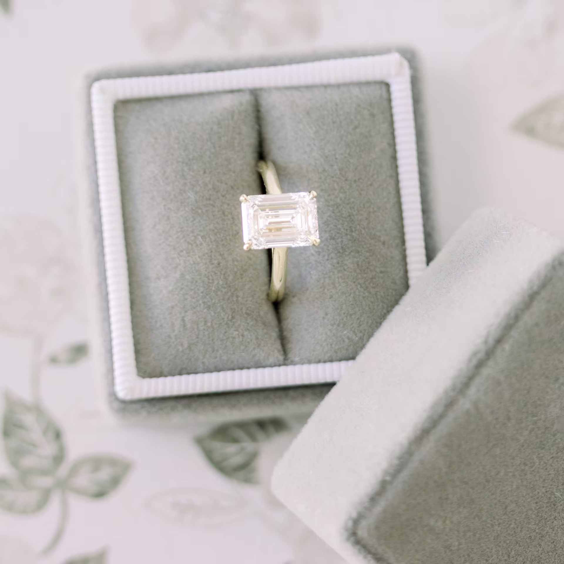 18k Yellow Gold 2.75 Carat Emerald Cut Lab Diamond Solitaire Engagement Ring Ada Diamonds Design AD-068 In Box