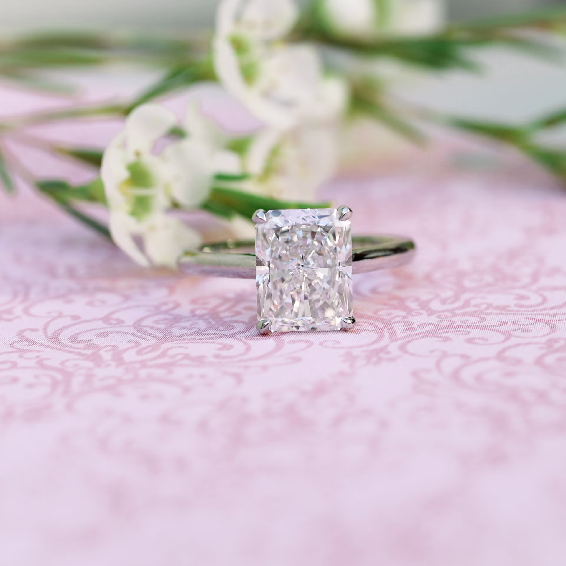 3.75 ct Diamonds set in Platinum Radiant Cathedral Solitaire (Main View)