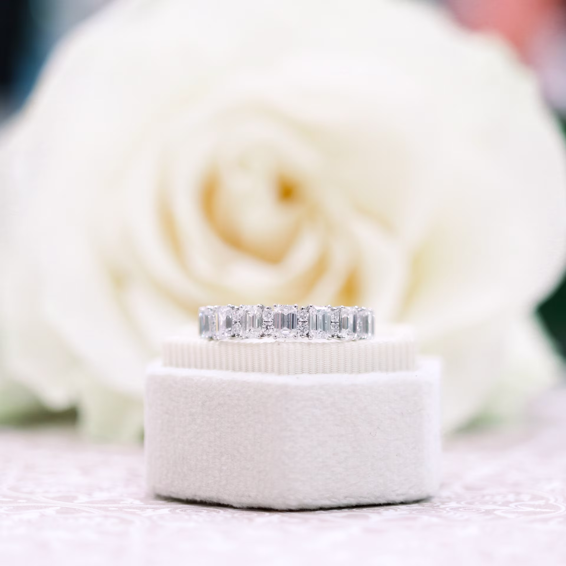 Platinum 2.25 Ct Emerald Cut and Round Lab Diamond Wedding Band Ada Diamonds Design AD-224 Macro