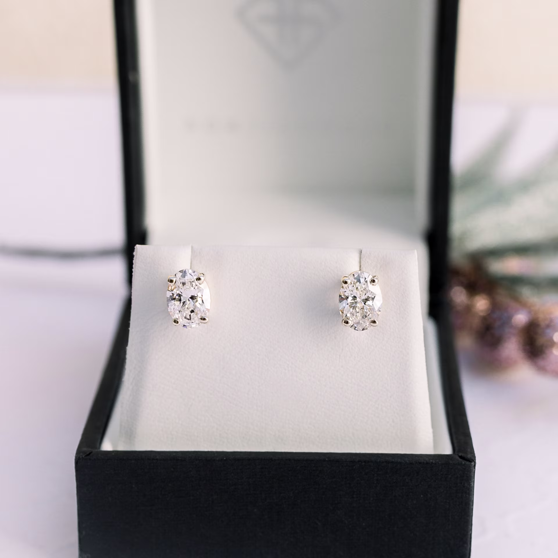 1.4 Carat Lab Diamonds set in 14k Yellow Gold Oval Diamond Stud Earrings ()