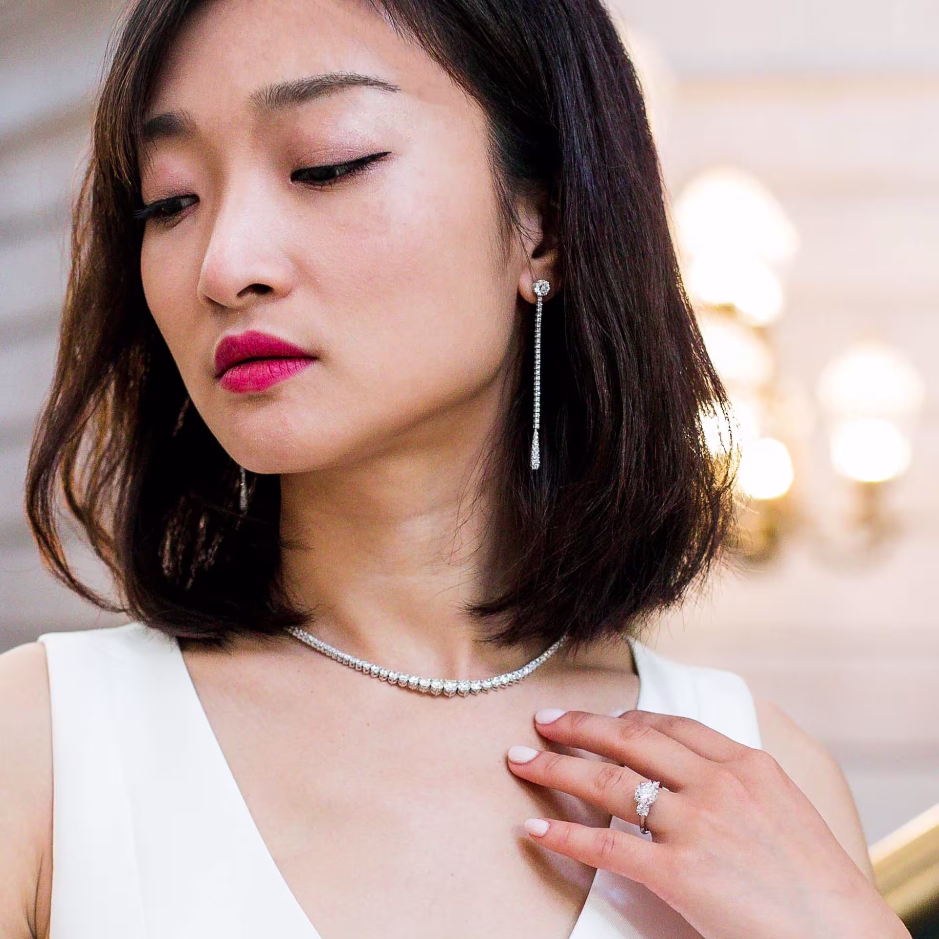 High Quality Round Diamonds set in White Gold Drop Earring Jackets (Main View)