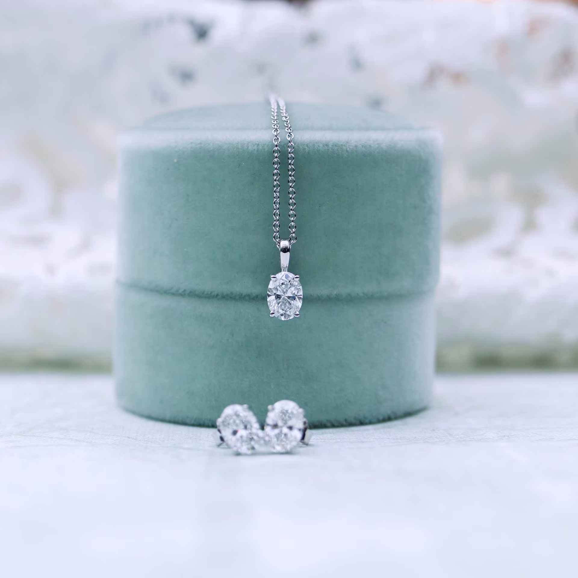 0.7 ct Lab Grown Diamonds set in Platinum Classic Oval Pendant (Main View)