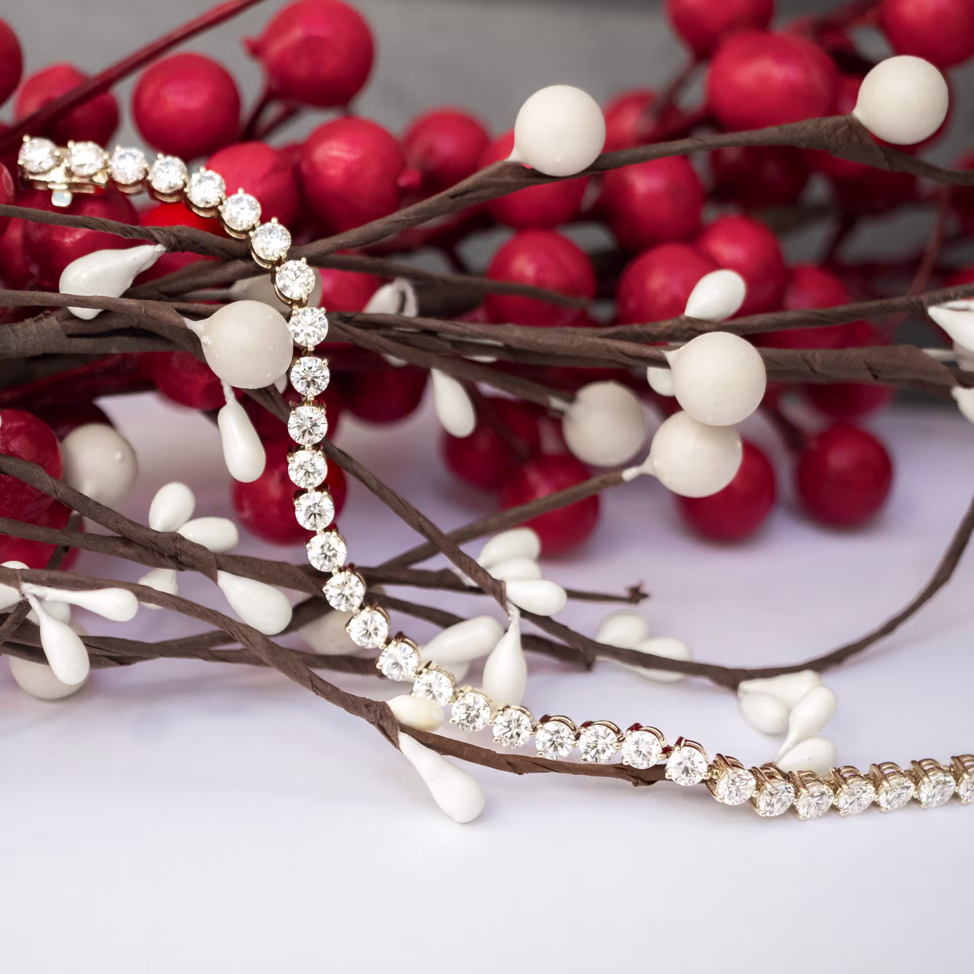 10.0 ct Round Brilliant Lab Diamonds set in 14k Yellow Gold Three Prong Tennis Bracelet (Main View)