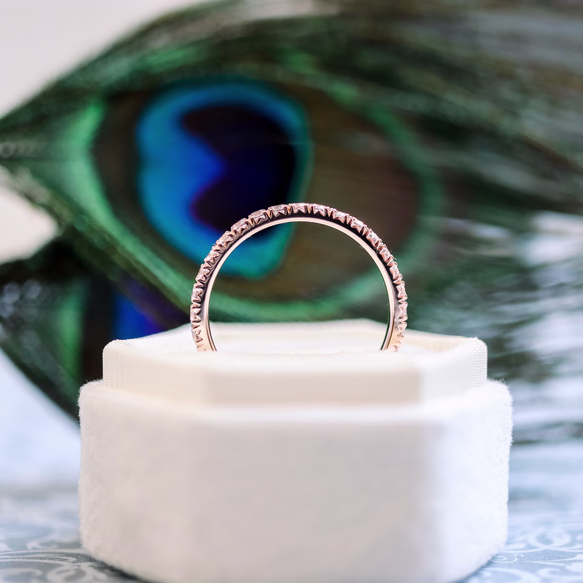 0.8 ct Round Diamonds French Pavé Eternity Band in 18kt Rose Gold (Profile View)