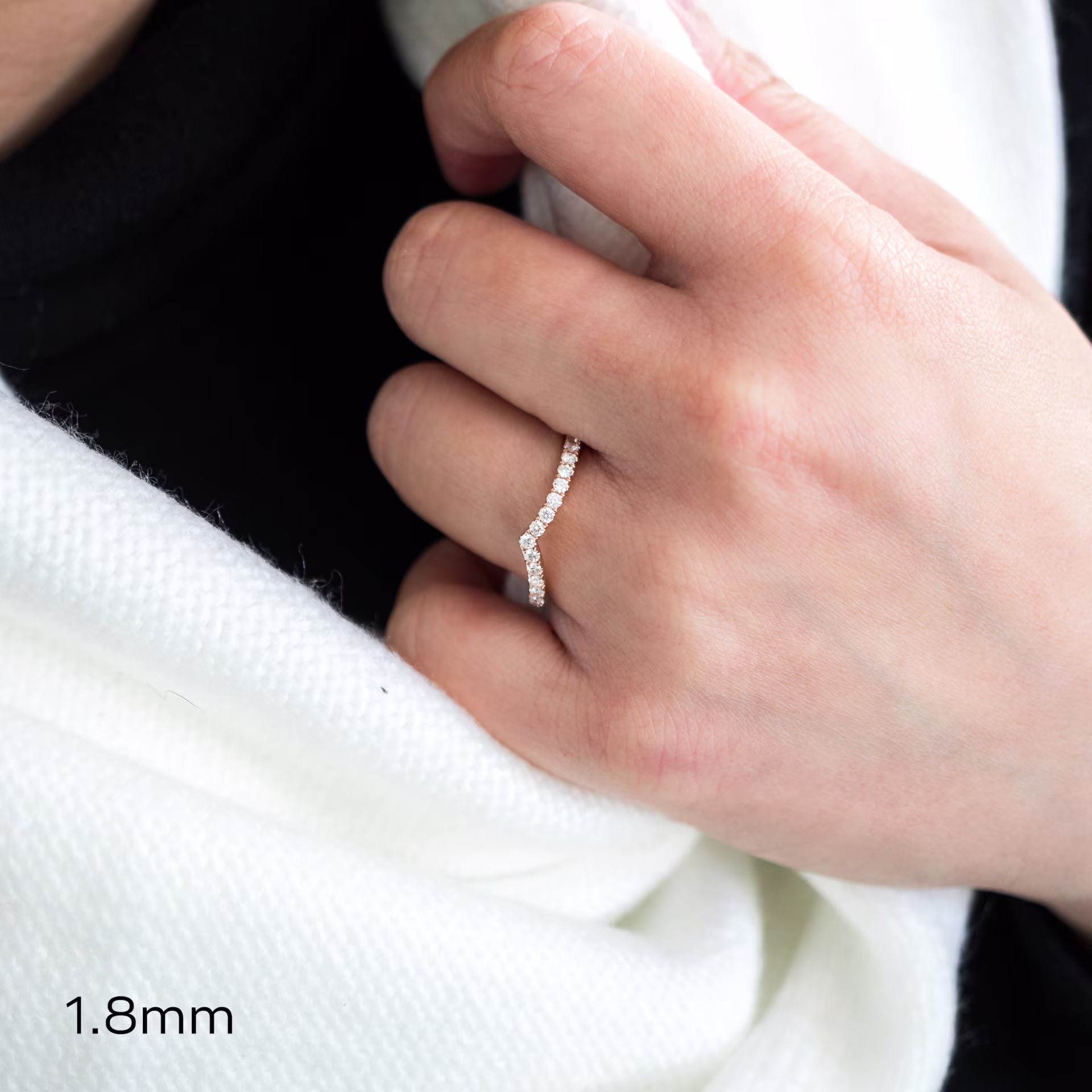 0.7 Carat Round Brilliant Created Diamonds Pavé Contoured Eternity Band in 14k Rose Gold 0.7ctw in 14k Rose Gold (Main View)