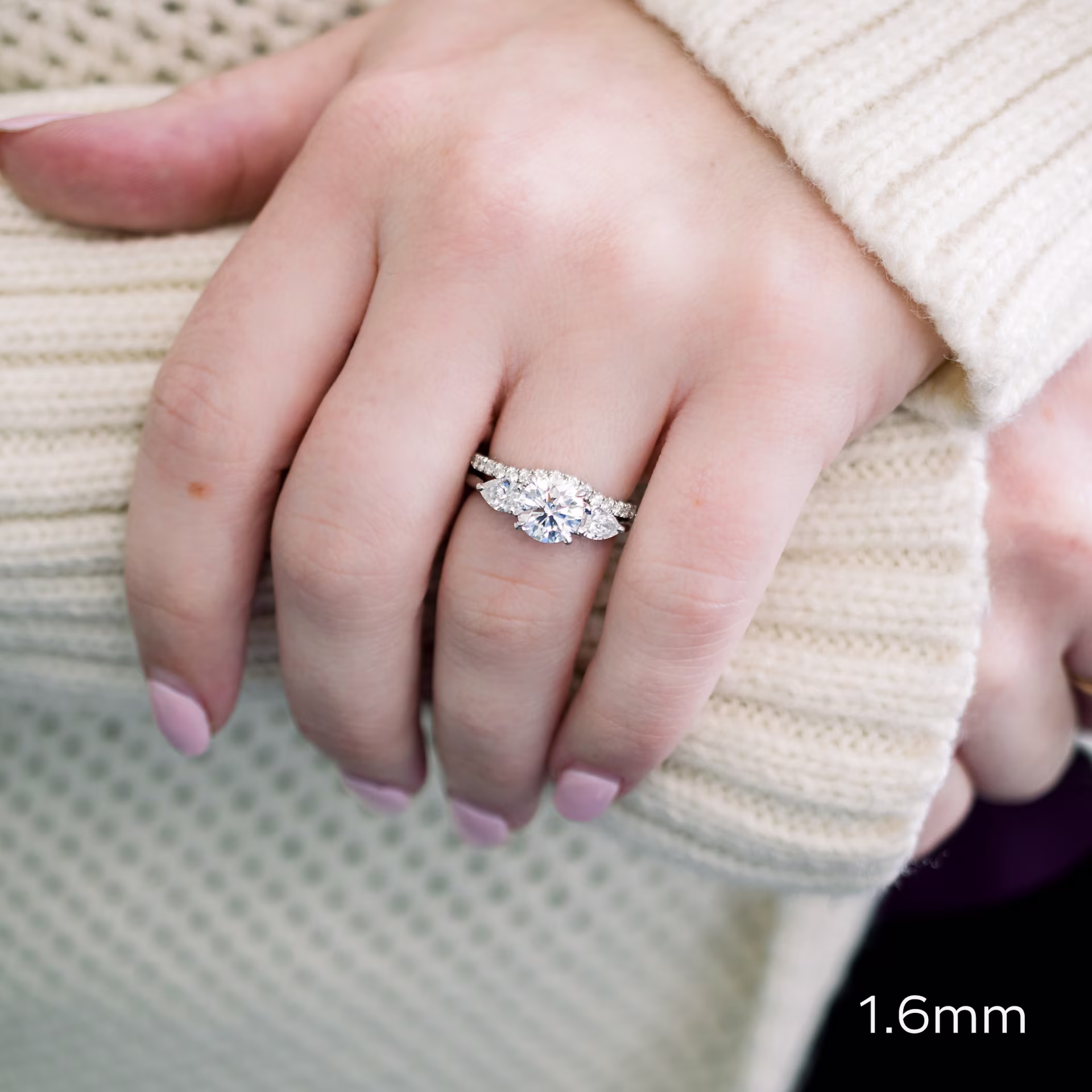 0.5 ct Round Diamonds set in Platinum Pavé Contoured Three Quarter Band (Main View)