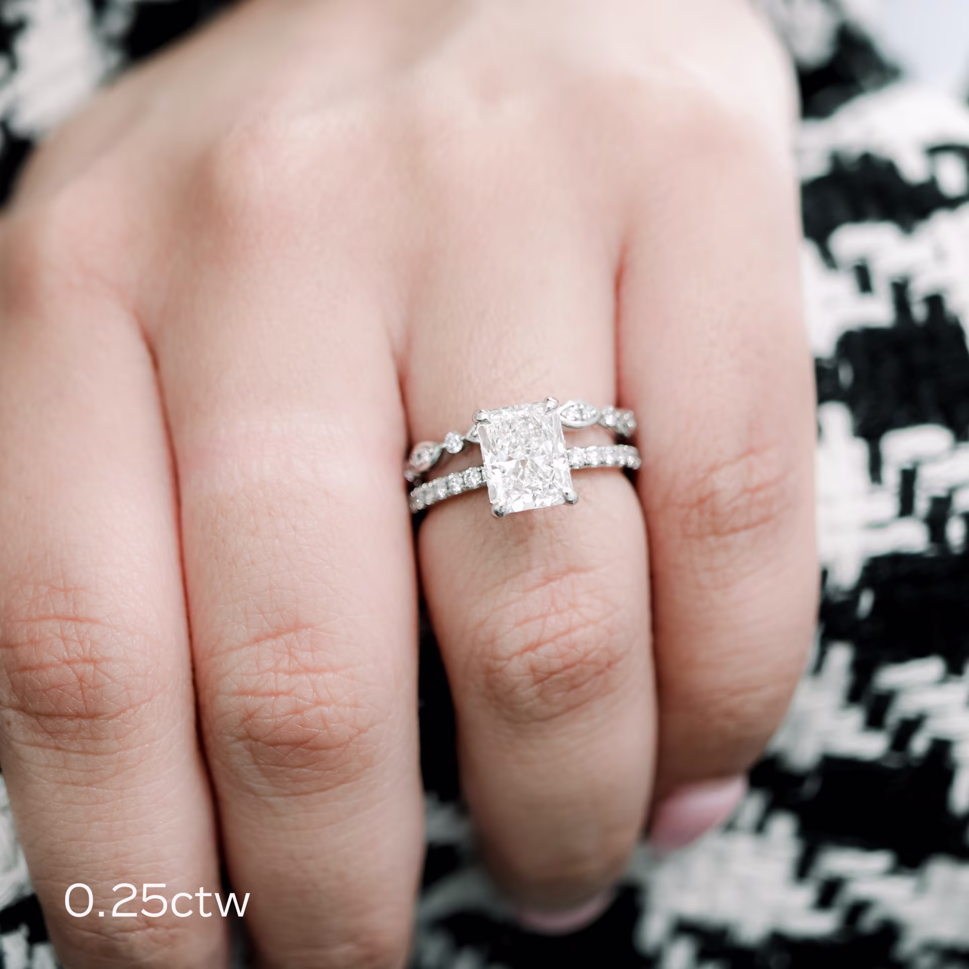 High Quality 0.25 ct Round Brilliant Diamonds set in Platinum Leaf Three Quarter Band (Main View)