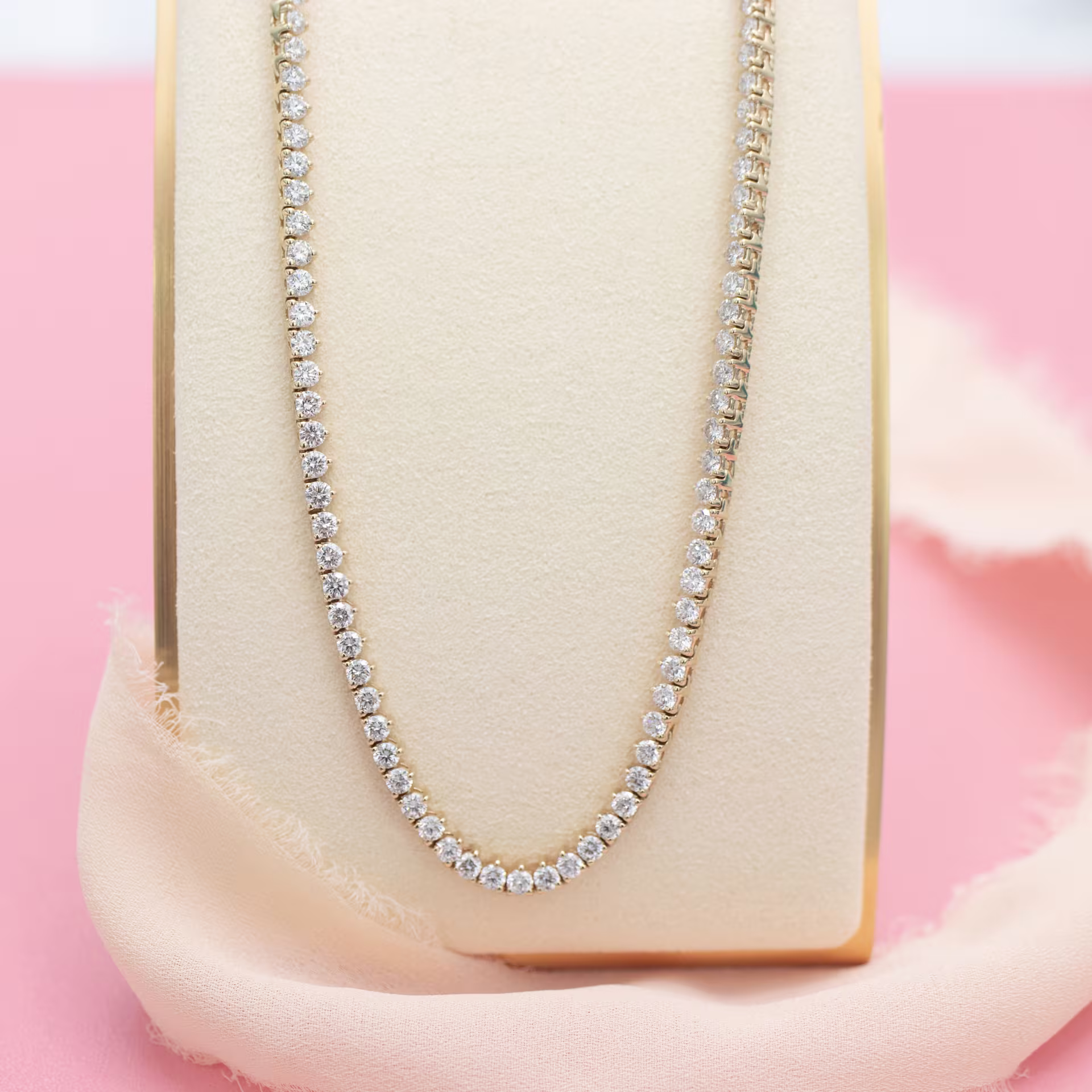 14k Yellow Gold 10ctw Lab Diamond Tennis Necklace in 14k Yellow Gold featuring Exceptional Quality 10.0 Carat Round Brilliant Lab Grown Diamonds (Main View)