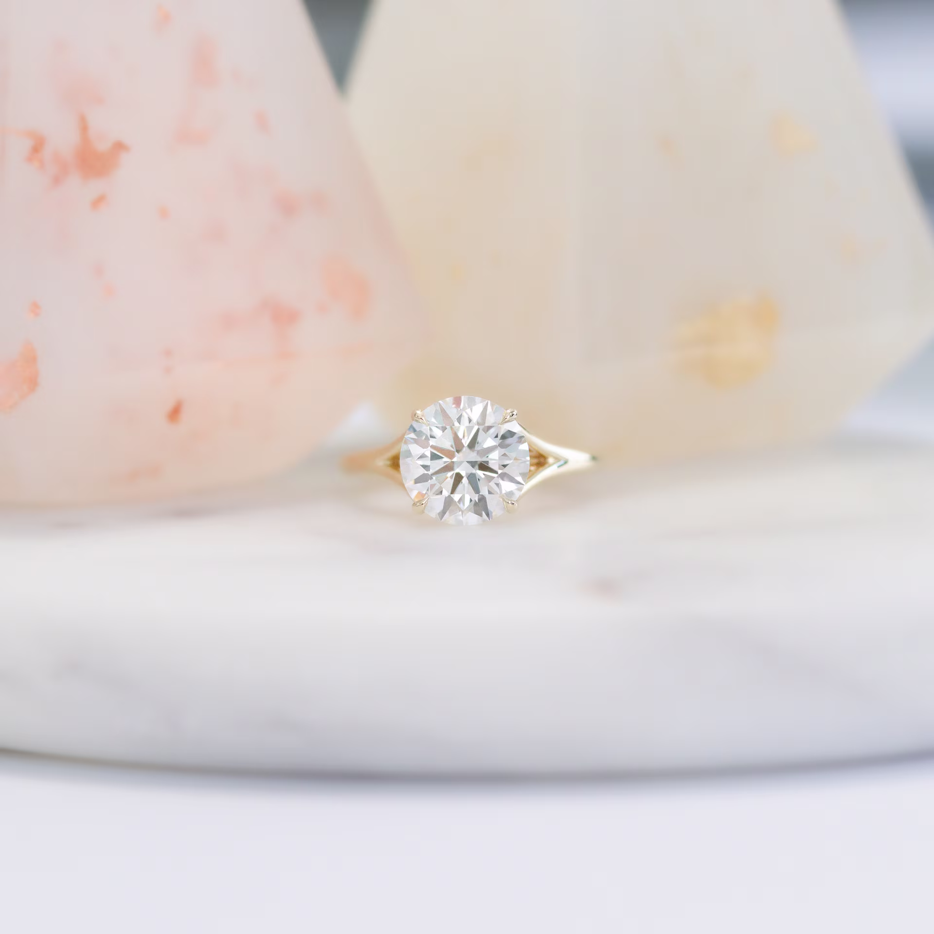 3.0 ct Lab Diamonds Split Shank Solitaire in Yellow Gold (Main View)