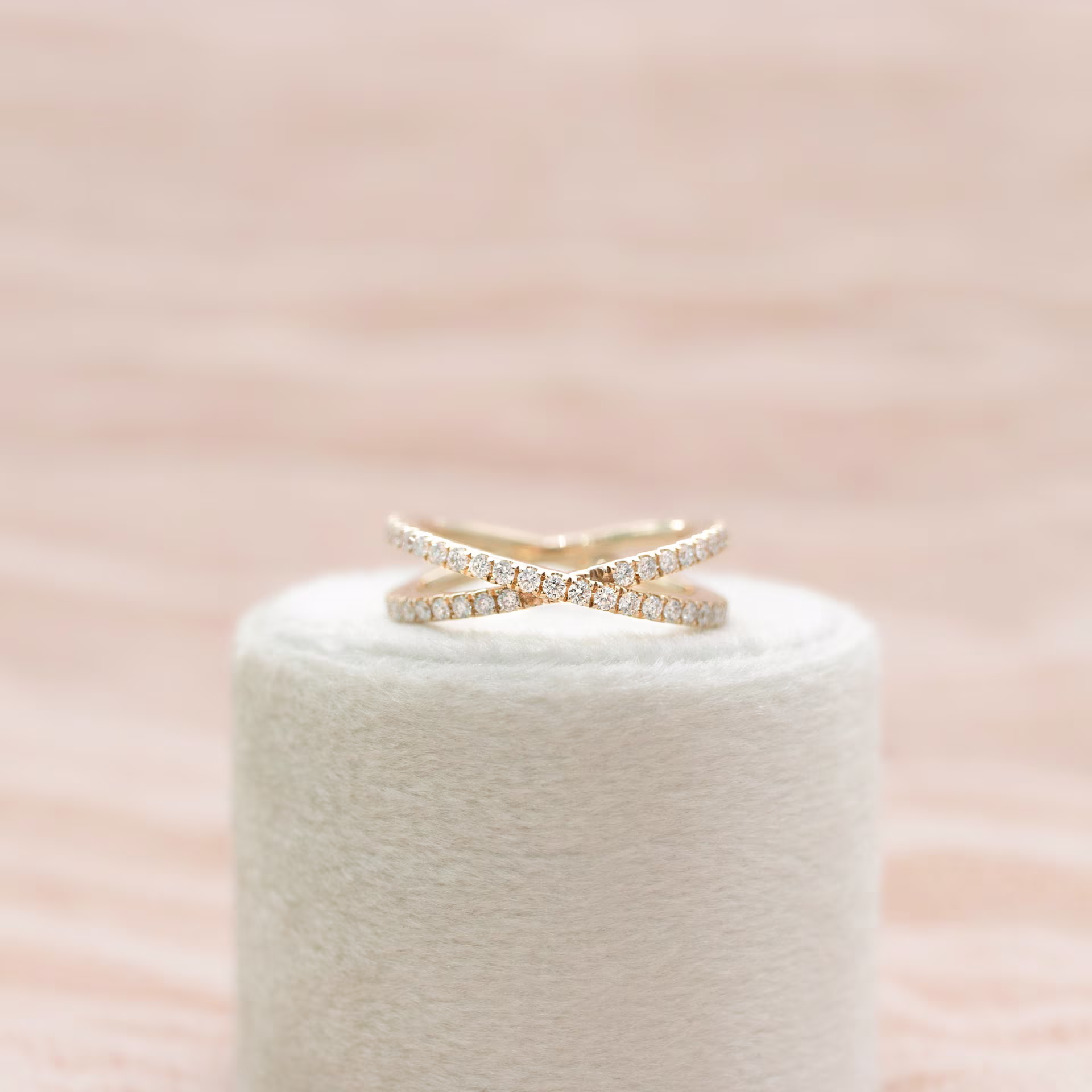 14k Yellow Gold X Wedding Band featuring 0.6 ct Round Diamonds (Main View)