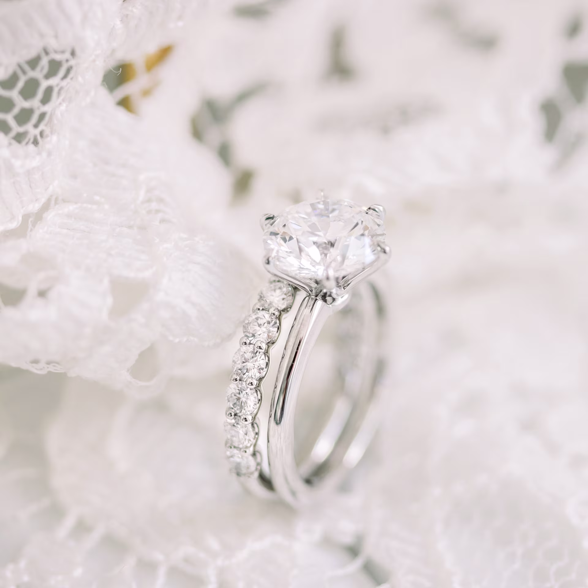 Platinum Round Classic Six Prong Solitaire Diamond Engagement Ring featuring 2.75 Carat Diamonds (Side View)