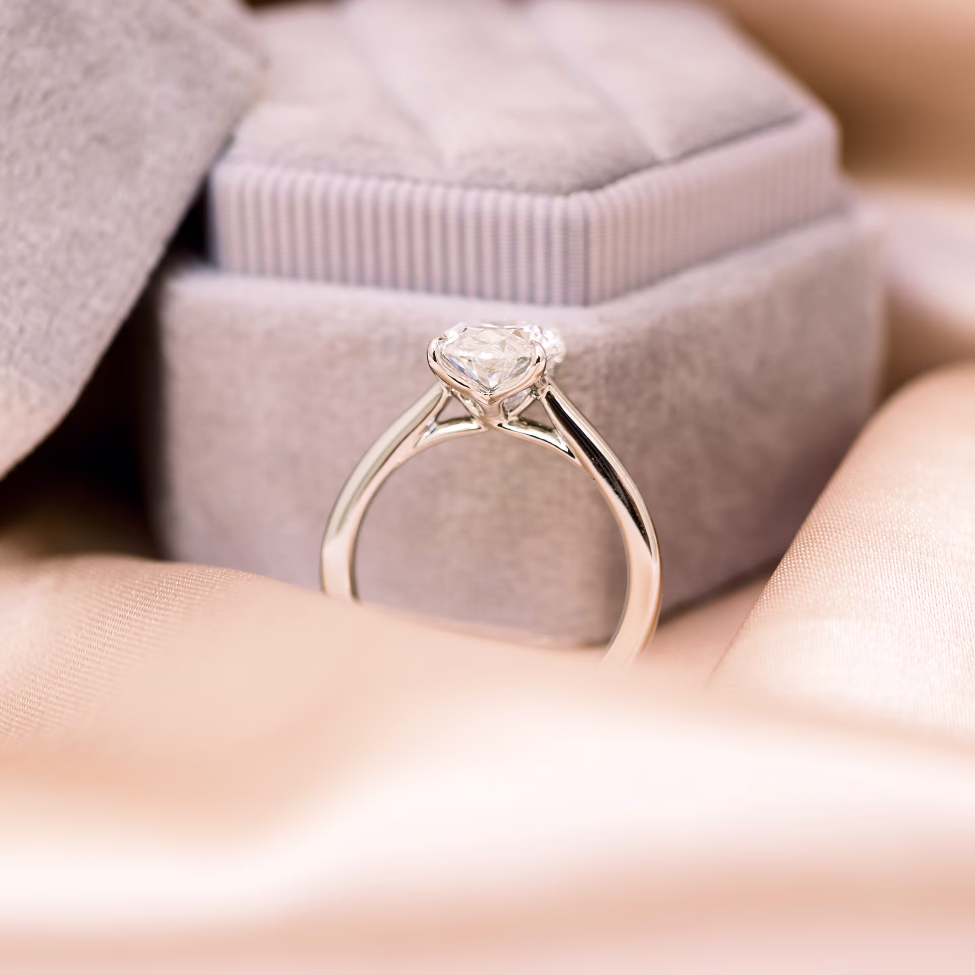 2.0 ctw Lab Diamonds Floral Basket Solitaire in Platinum (Profile View)