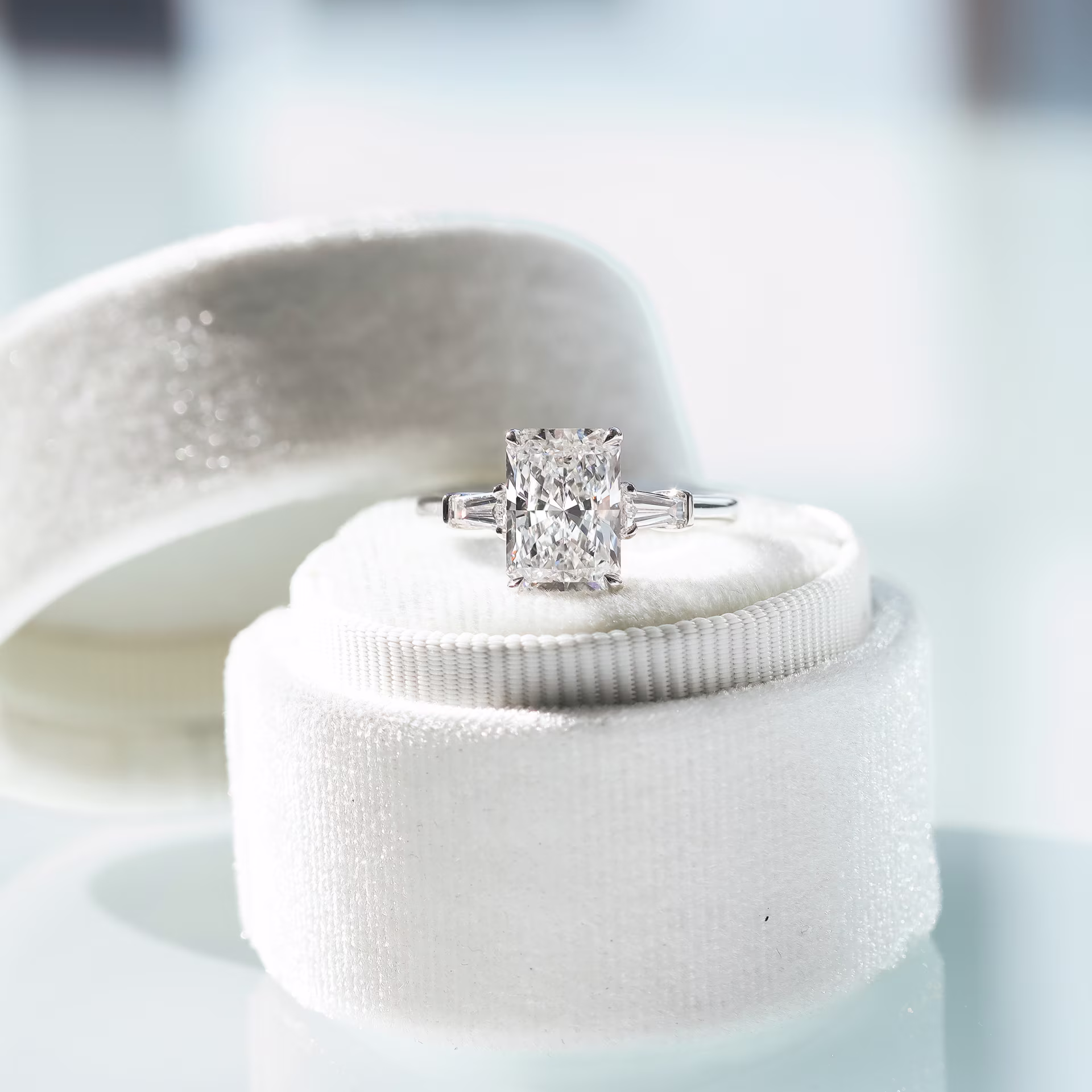 2.5 Carat Lab Diamonds set in Platinum Radiant and Baguette Setting (Main View)