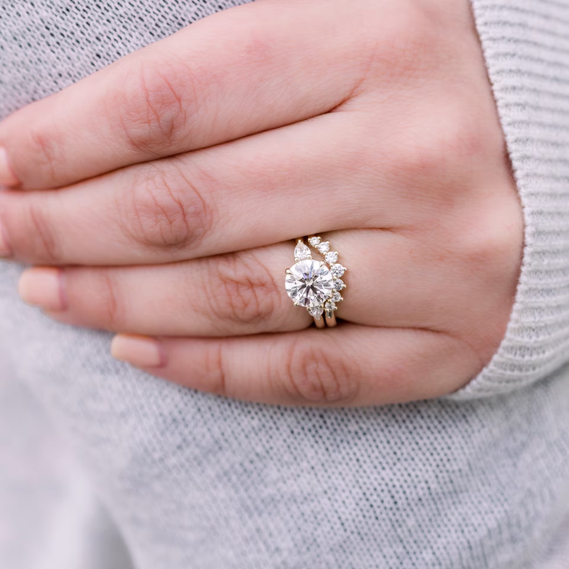 Exceptional Quality 1.75 Carat Created Diamonds set in Yellow Gold Round and Pear Setting (Main View)