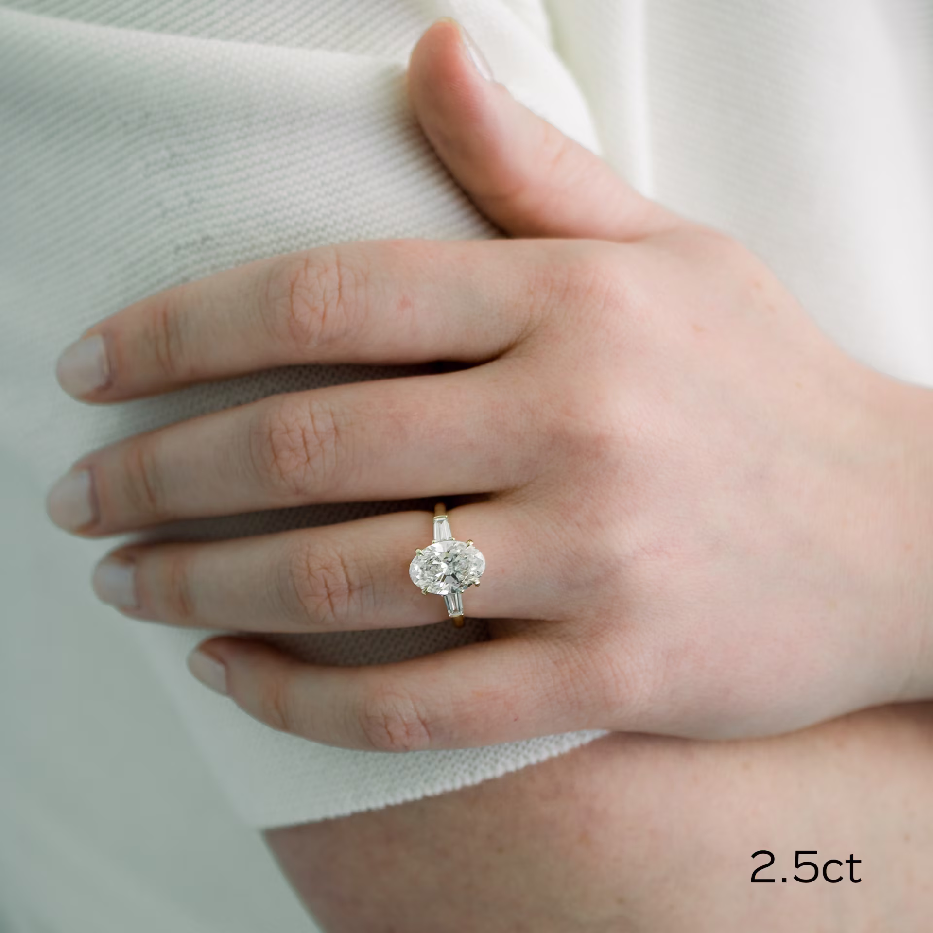 2.5 ctw Lab Created Diamonds Oval and Baguette Setting in Yellow Gold (Main View)