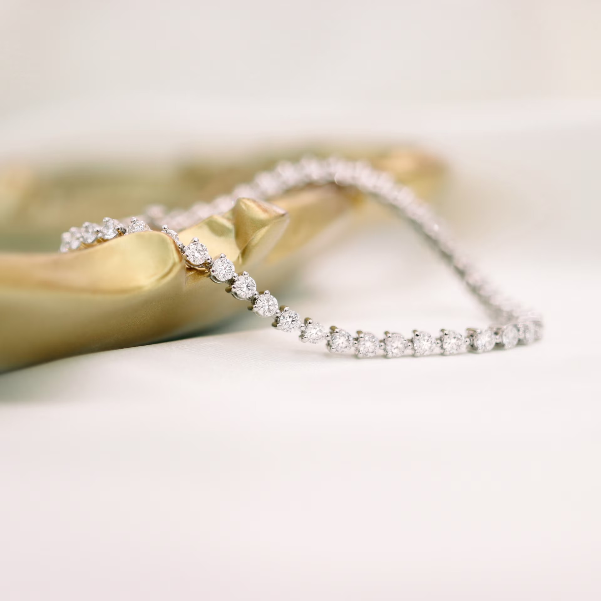 14k White Gold Three Prong Tennis Bracelet featuring 4.0 ctw Round Lab Diamonds (Main View)