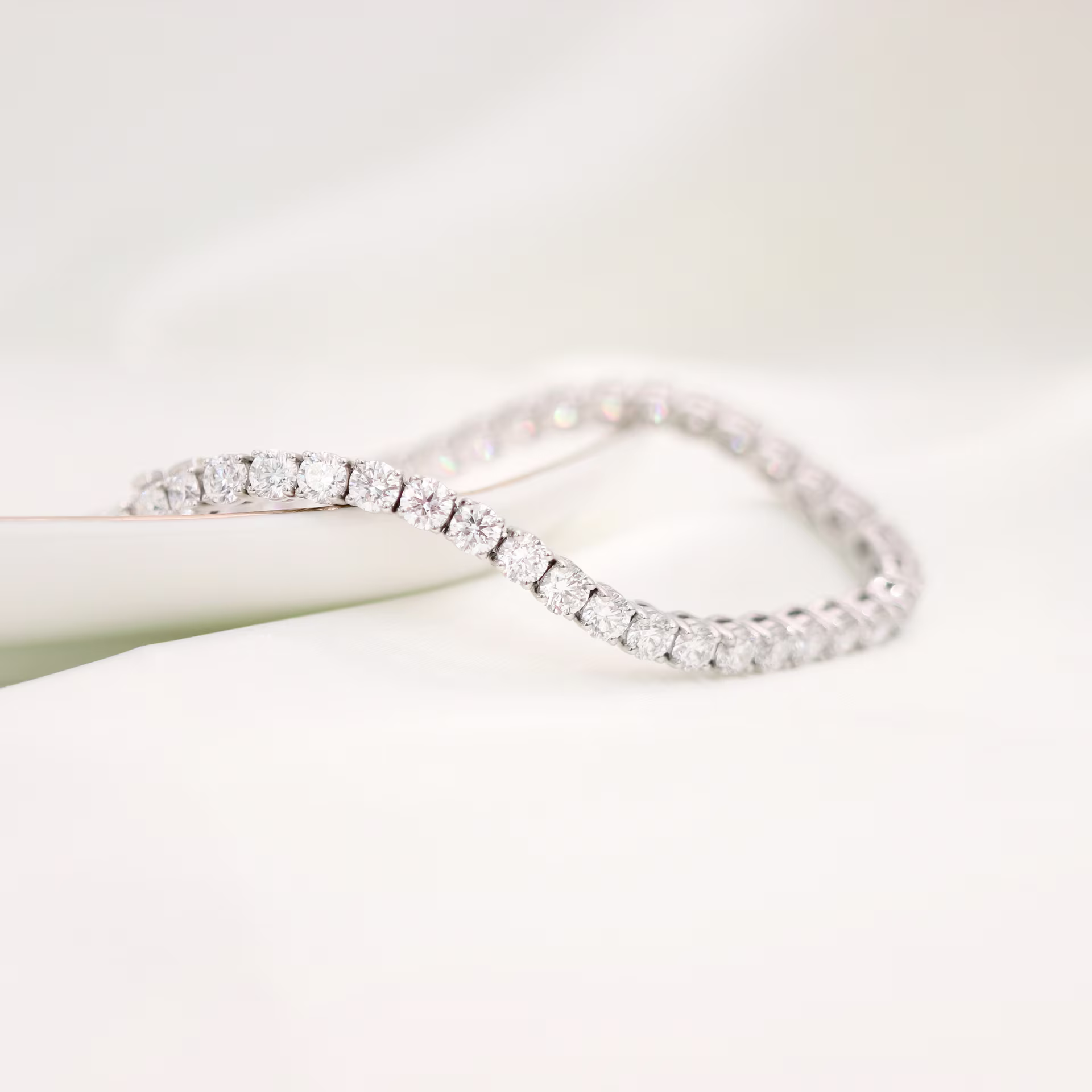 10.5 ct Round Diamonds Four Prong Tennis Bracelet in 14k White Gold (Main View)