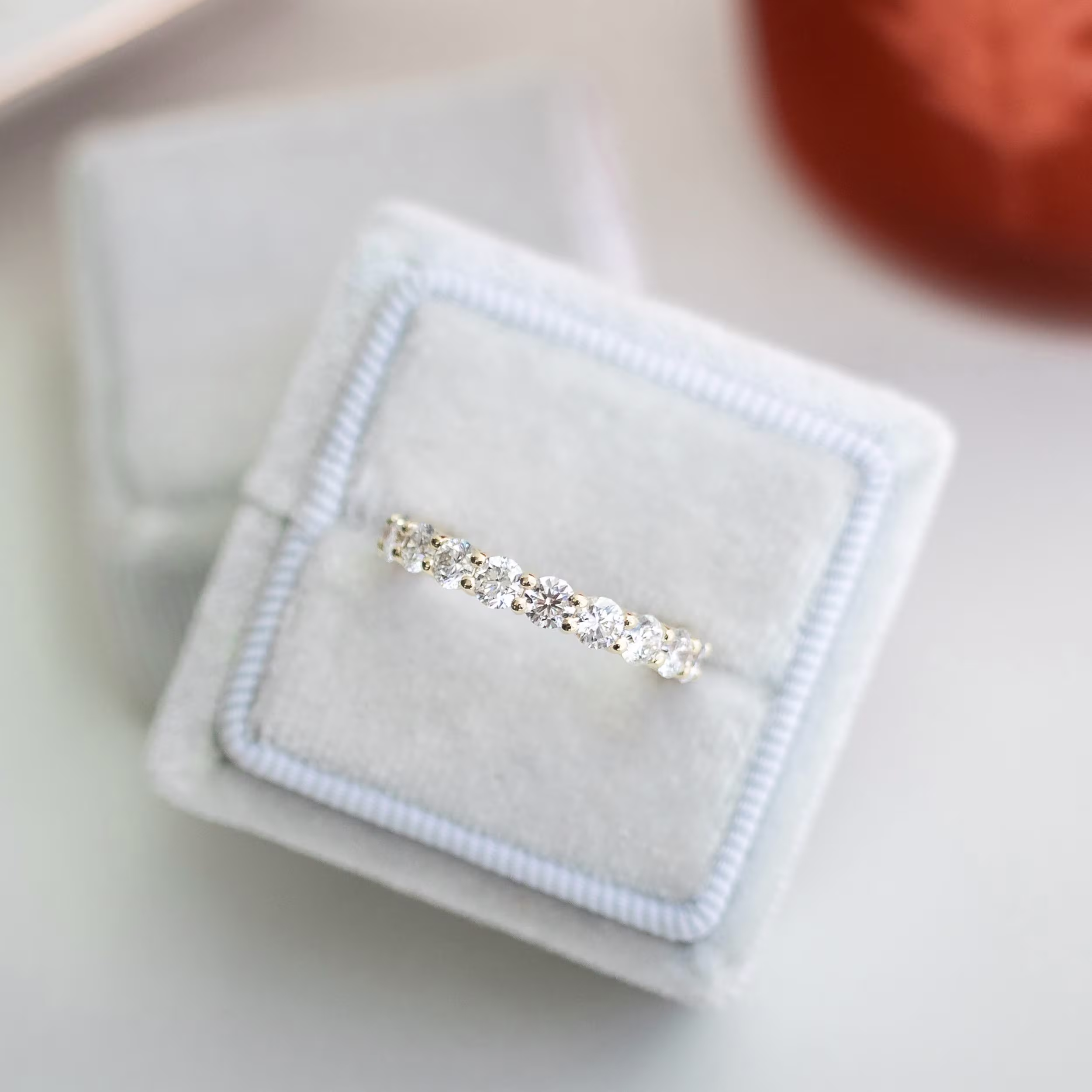 18k yellow gold 1.5ct prong set lab diamond wedding band ada diamonds design ad081