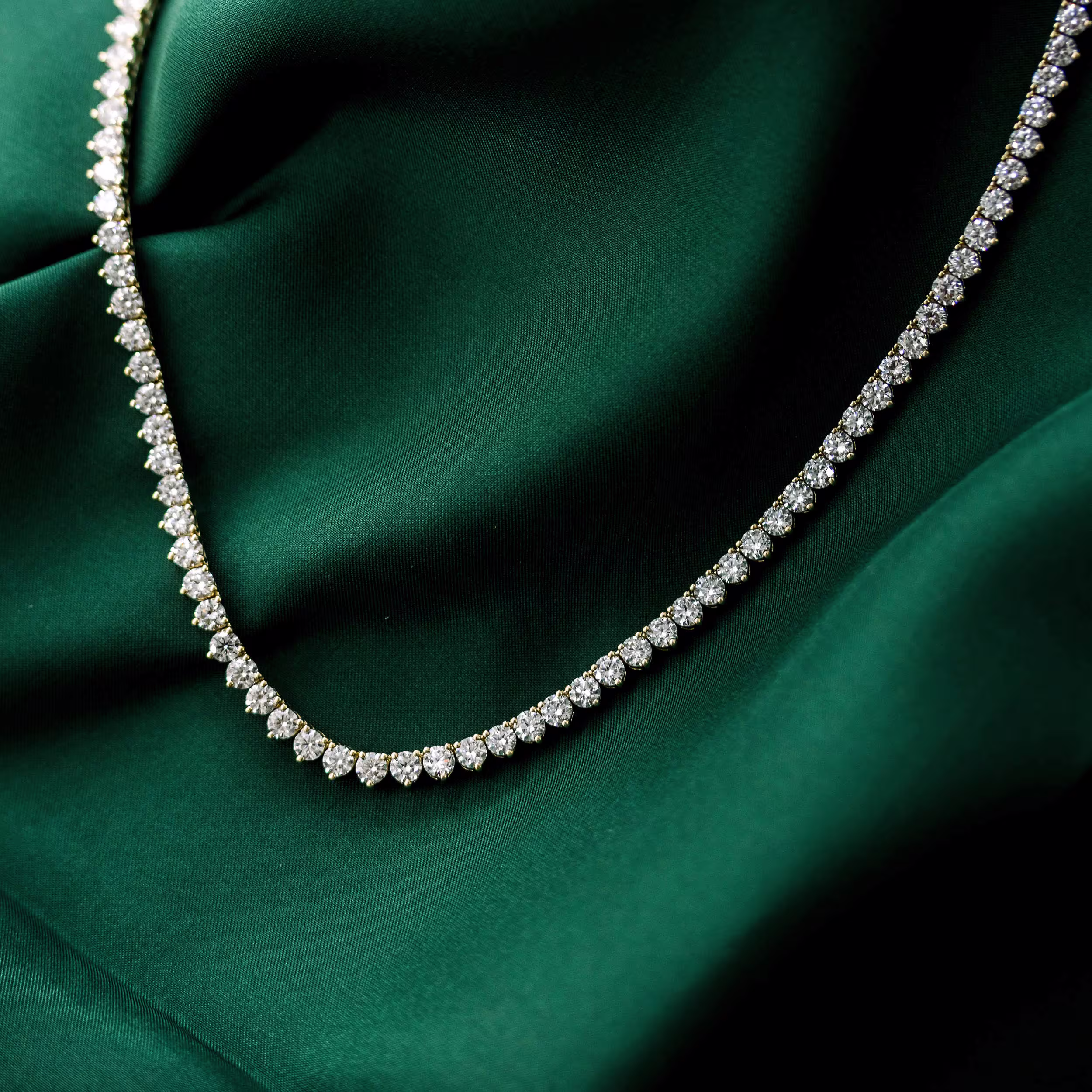 14.0 Carat Round Brilliant Synthetic Diamonds set in 18k Yellow Gold Lab Diamond Tennis Necklace (Main View)