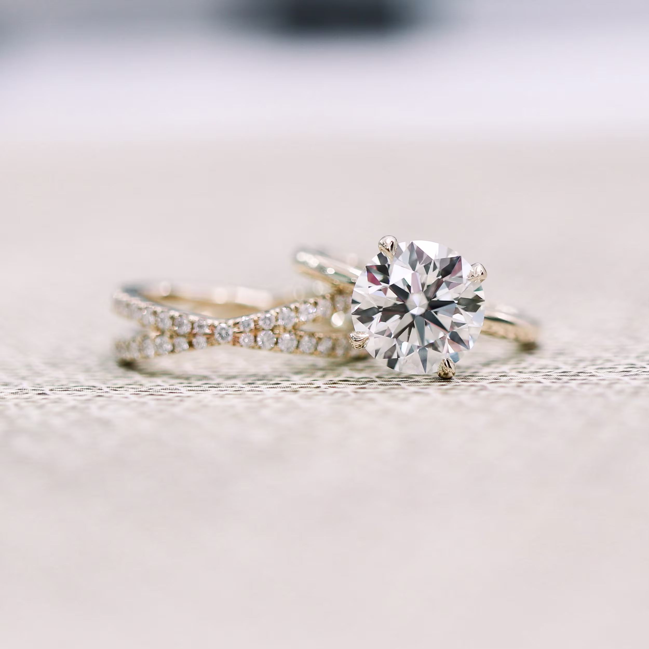 2.75 ct Lab Created Diamonds set in 14k Yellow Gold Round Classic Four Prong Solitaire (Main View)