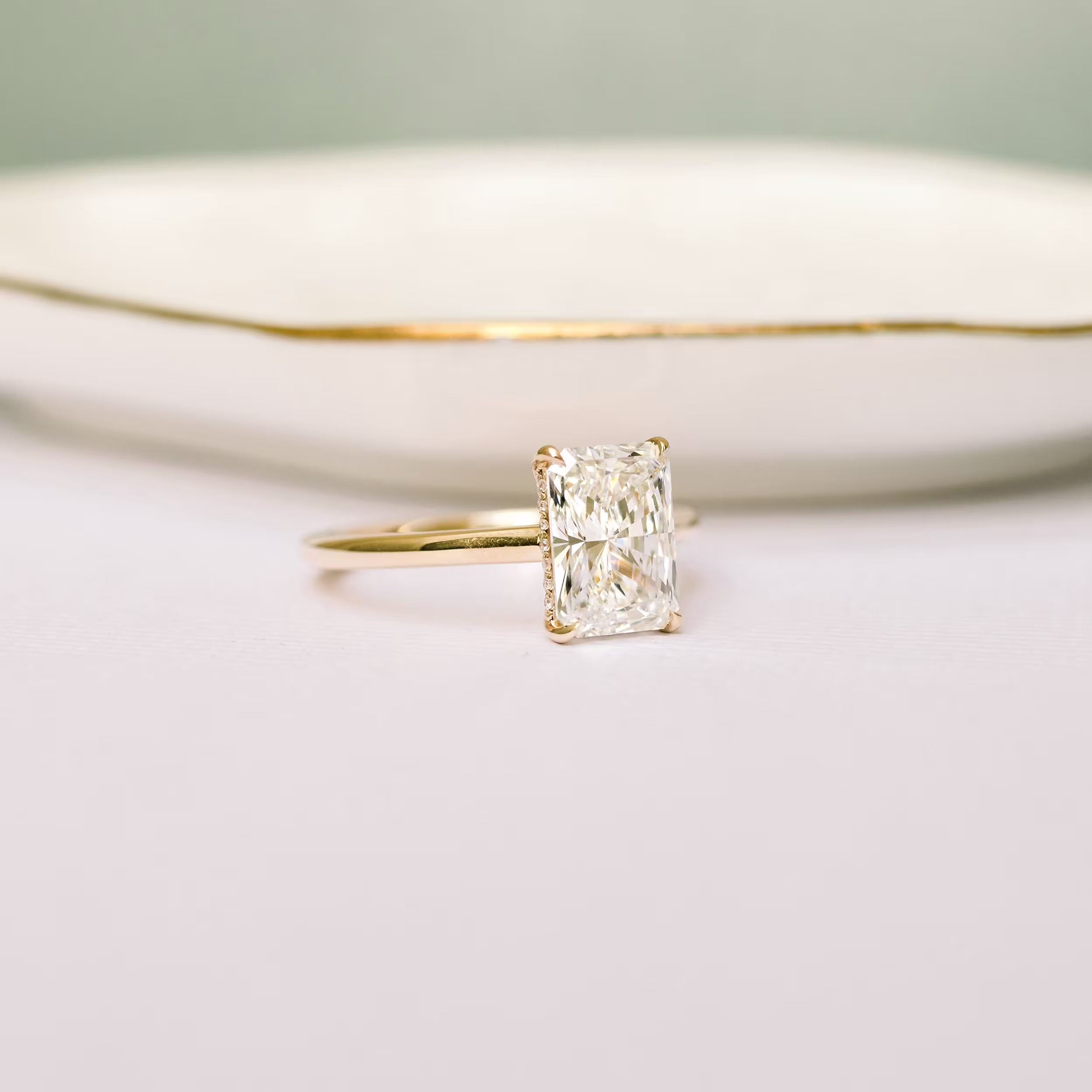 14k yellow gold 2.75ct radiant cut lab diamond solitaire engagement ring with hidden halo ada diamonds design ad 331 macro