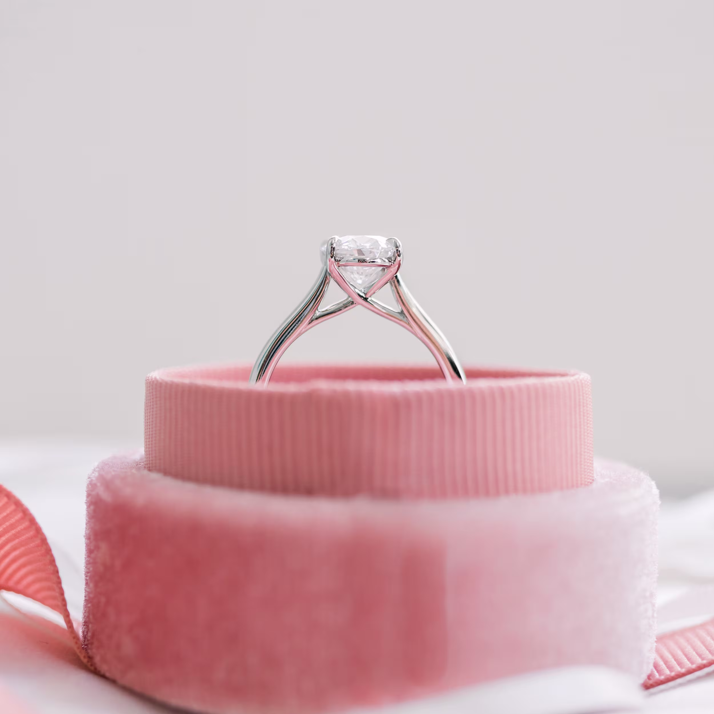 Exceptional Quality 1.75 ct Diamonds set in Platinum Oval Trellis Solitaire (Profile View)