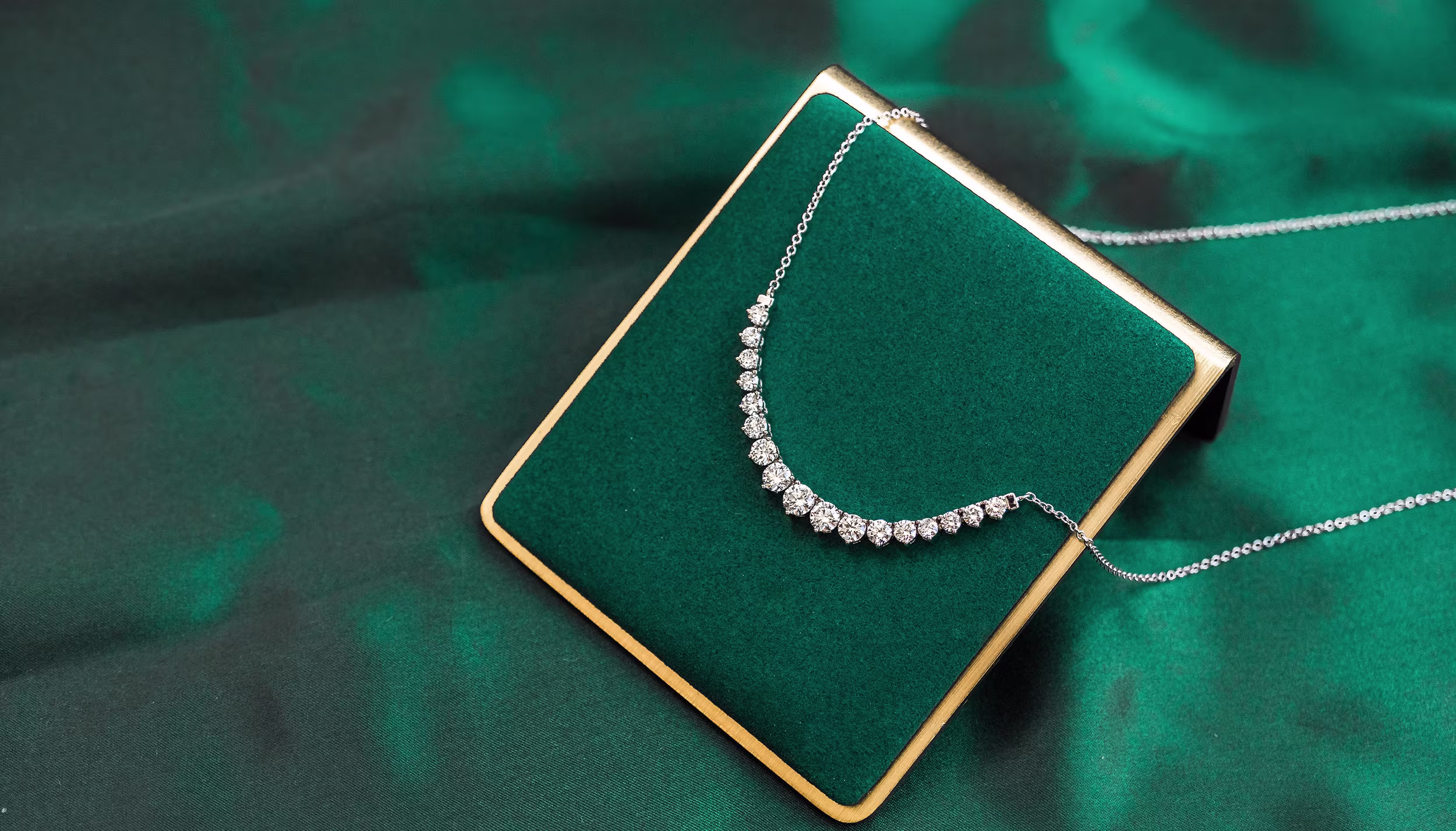 High Quality 2.0 ct Round Created Diamonds set in White Gold Mini Riviera Choker in 14k White Gold 2ctw (Profile View)