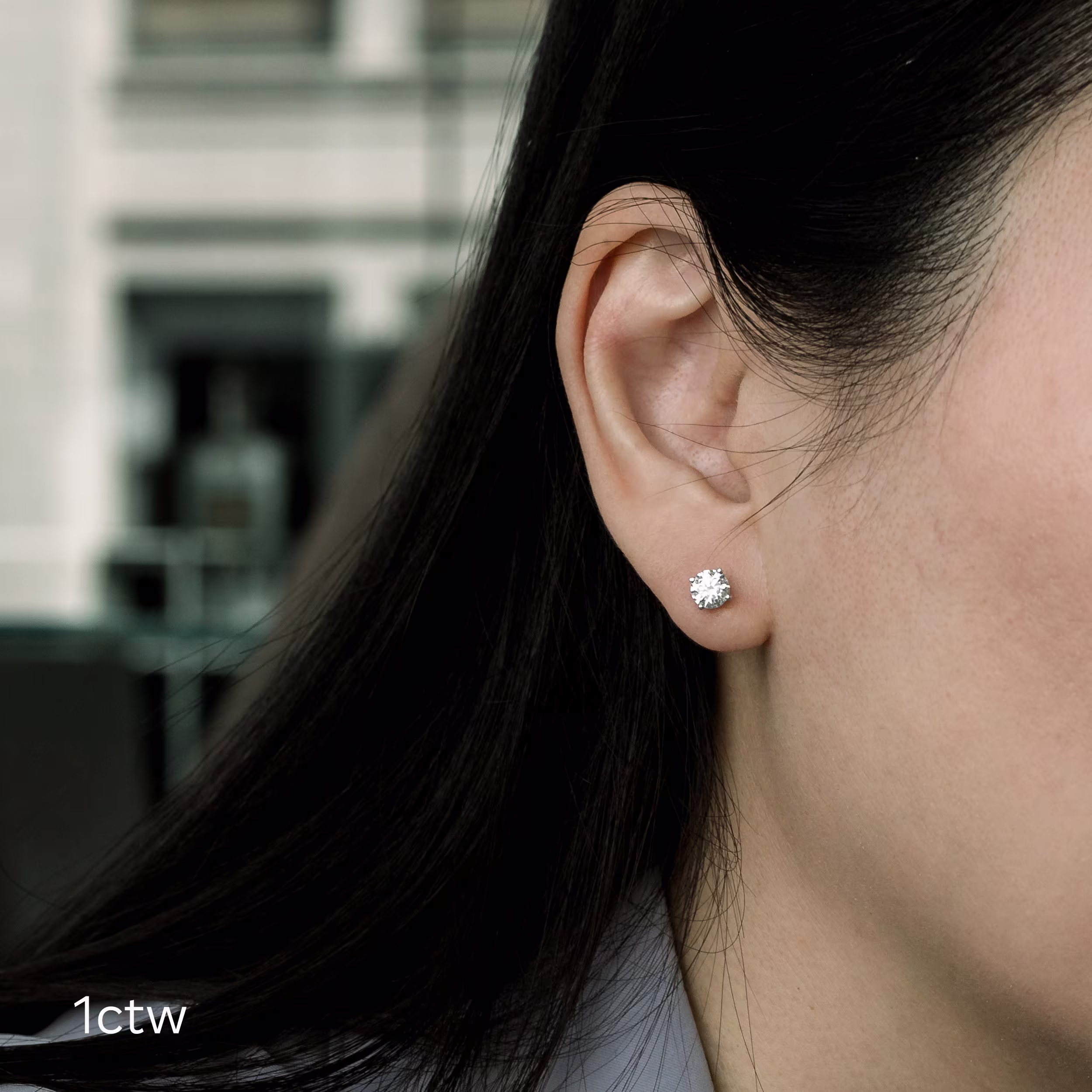 Exceptional Quality 1.0 ctw Diamonds set in 14k White Gold Round Stud Earrings