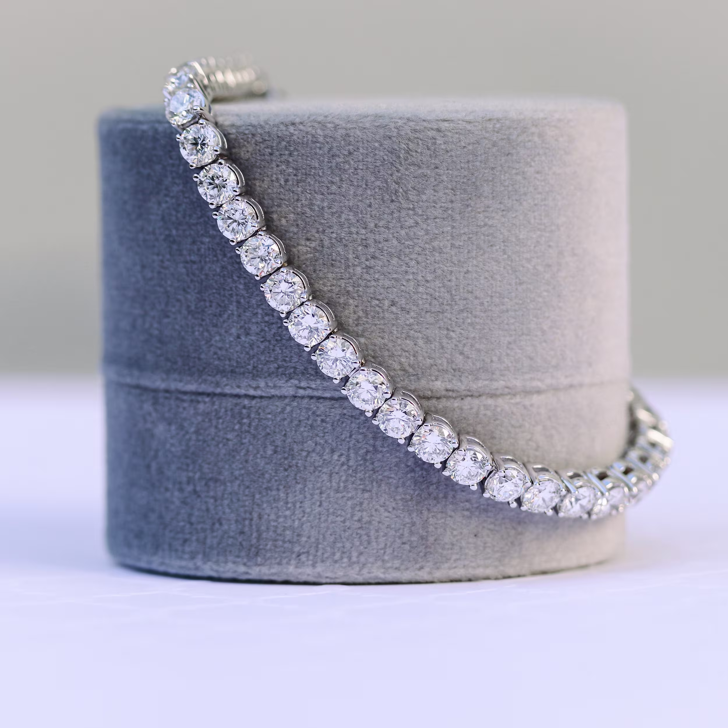 Hand Selected 10.5 Carat Round Diamonds set in 14k White Gold Four Prong Round Diamond Tennis Bracelet (Main View)