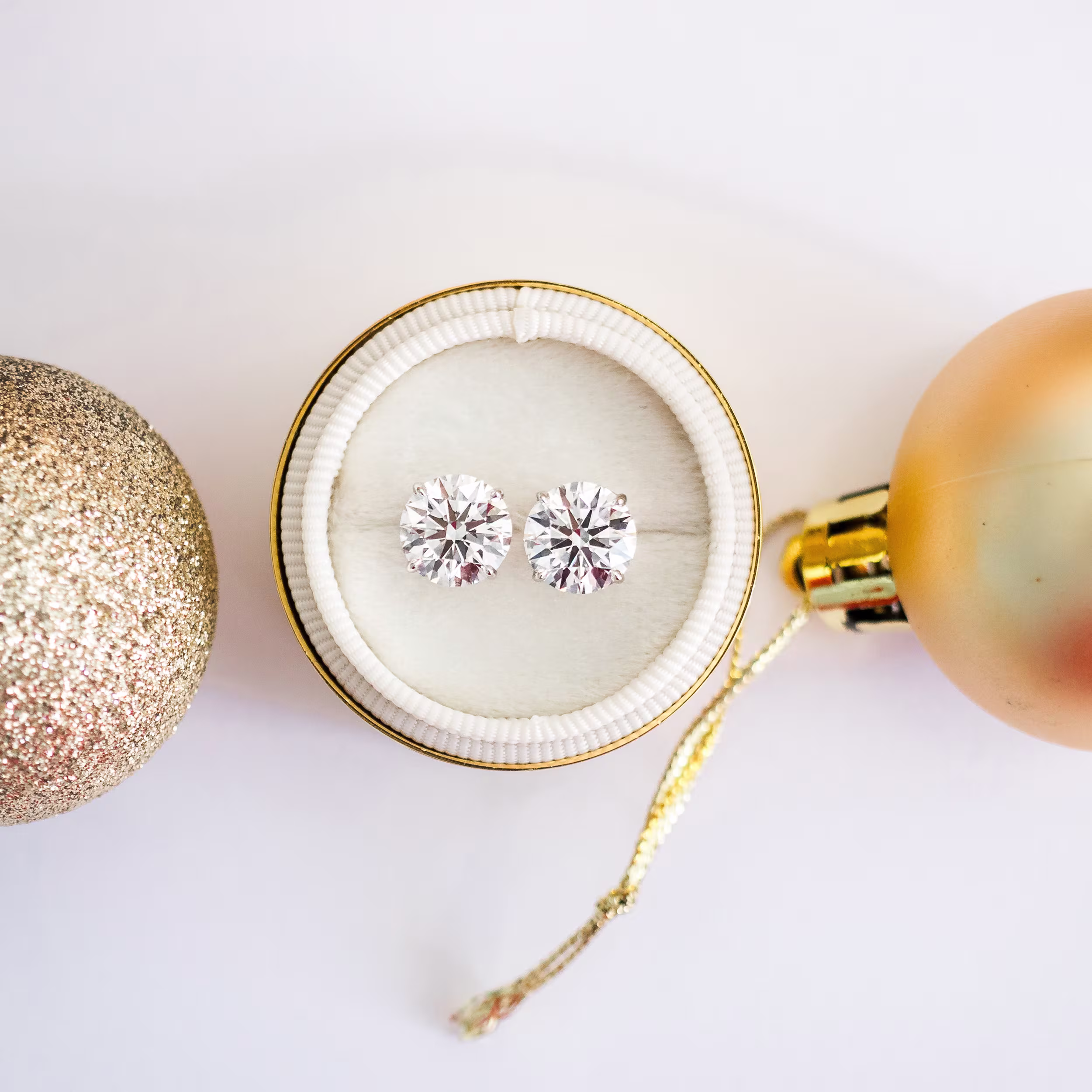 5.0 Carat Diamonds set in 14kt White Gold Round Brilliant Lab Diamond Stud Earrings (Main View)