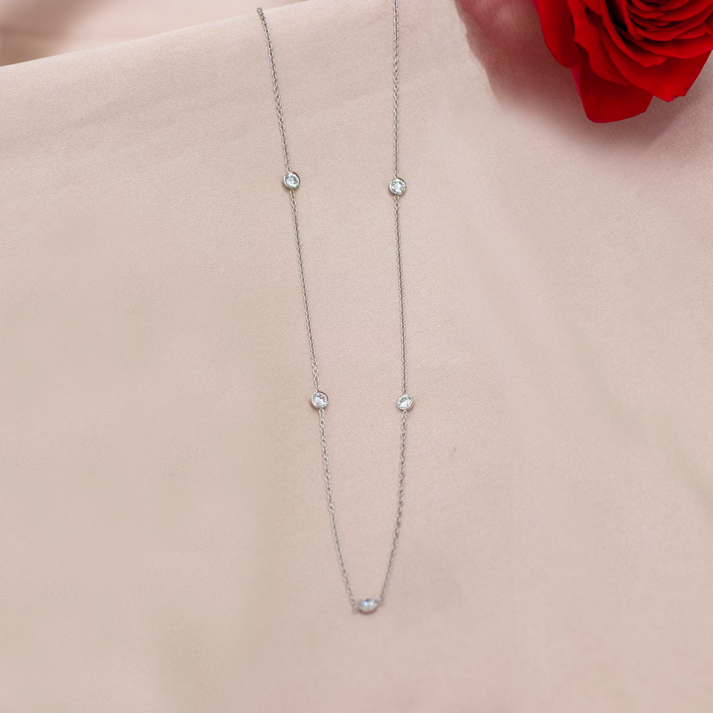 0.85 Carat Round Diamonds set in 14k White Gold Five Bezel Floating Cosmopolitan Necklace (Main View)