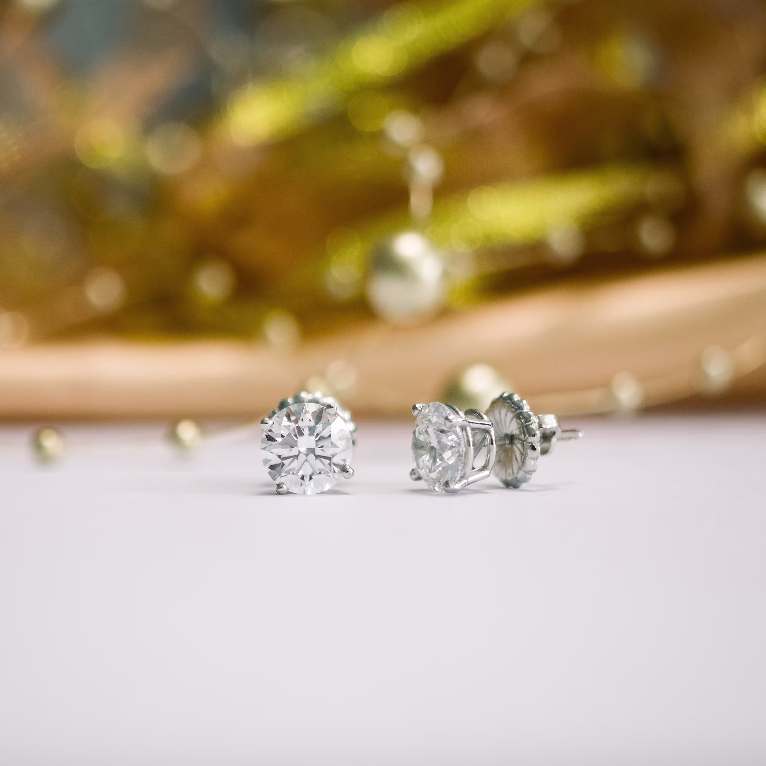 2.5 Carat Diamonds set in 14k White Gold Round Brilliant Lab Diamond Stud Earrings