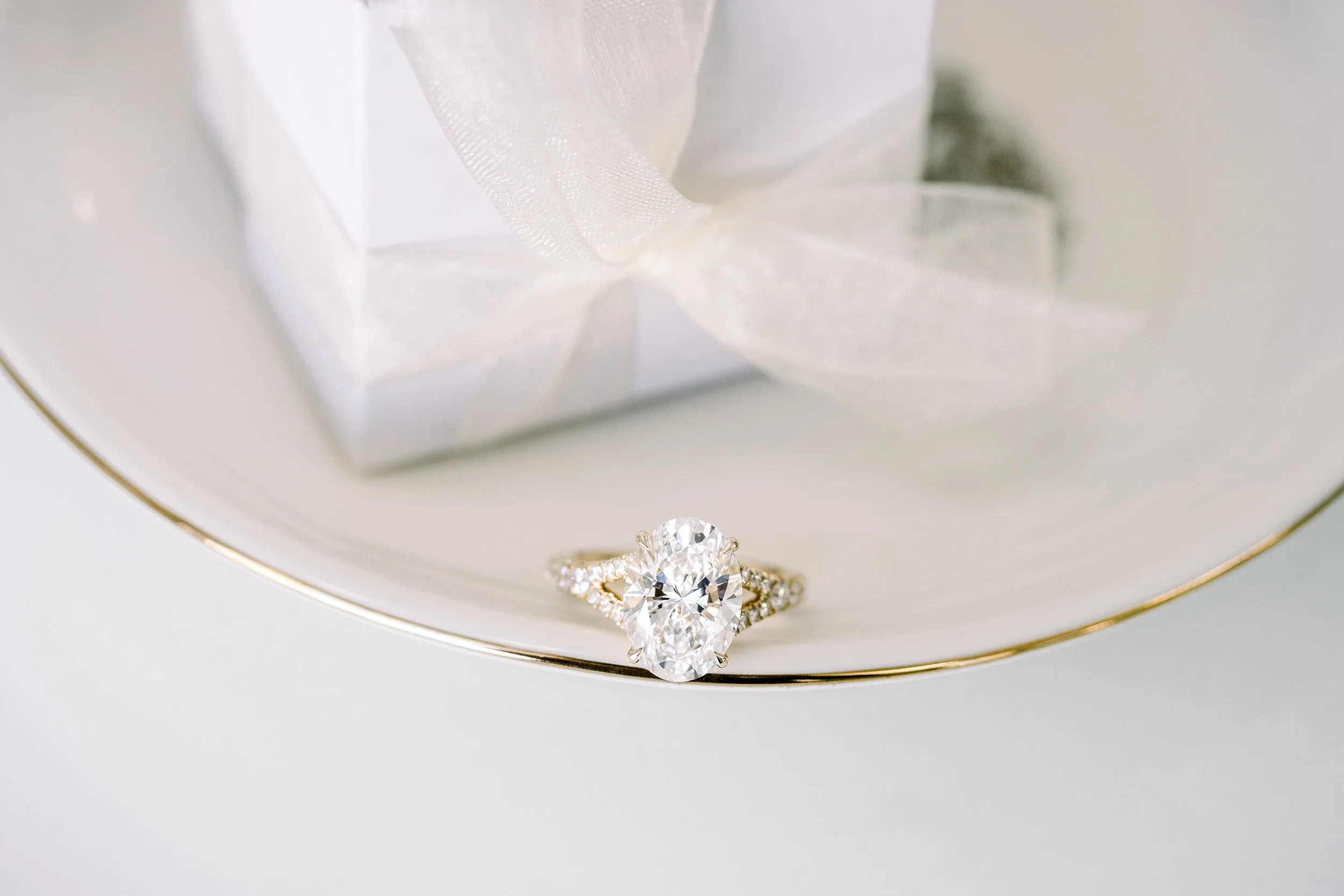 custom yellow gold oval lab diamond split shank trellis engagement ring ada diamonds design ad153