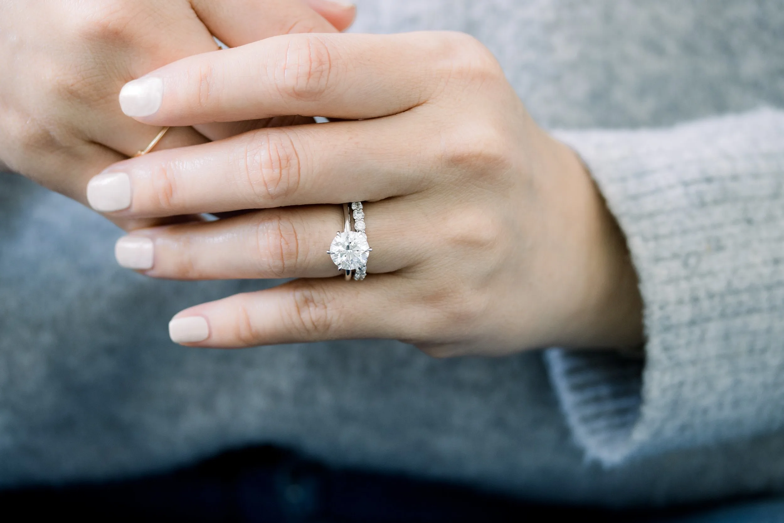 platinum six prong lab diamond 2.75 carat solitaire engagement ring with wedding band ada diamonds design ad067 on model