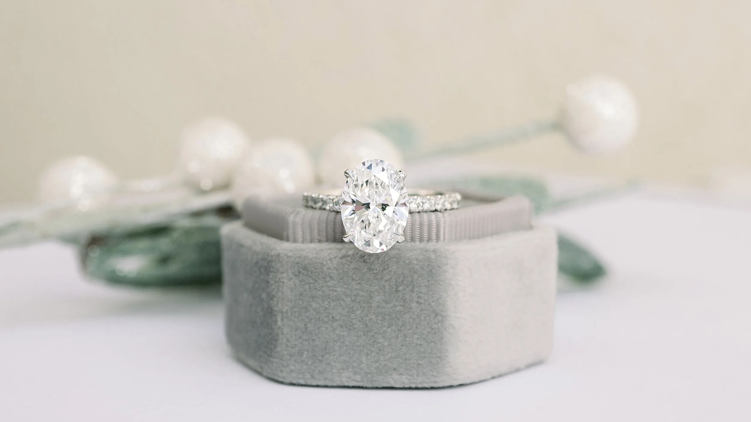 18k white gold oval lab diamond pavé engagement ring ada diamonds design ad-230