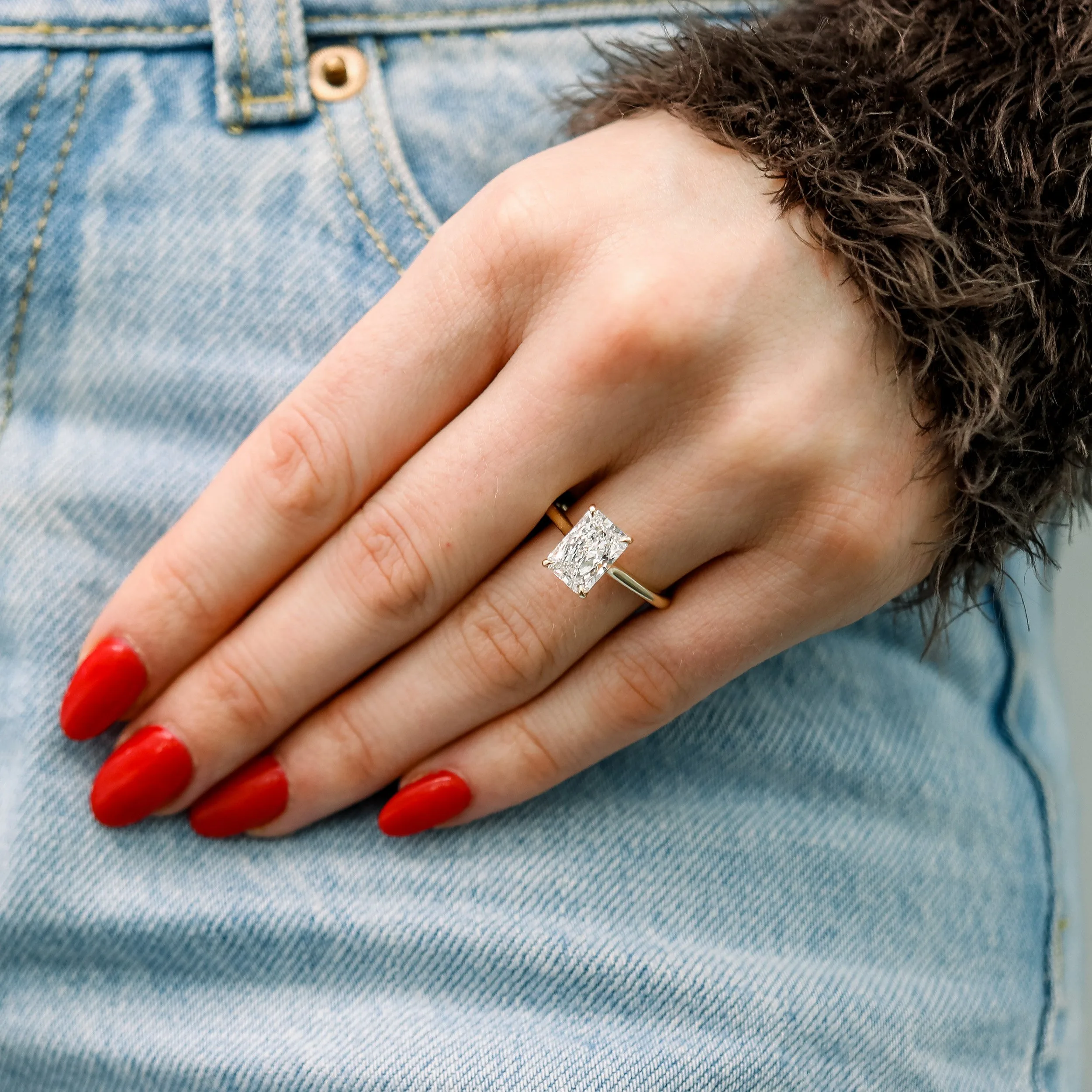 14k yellow gold 2 carat radiant cut trellis lab diamond solitaire engagement ring ada diamonds design ad 333 on model