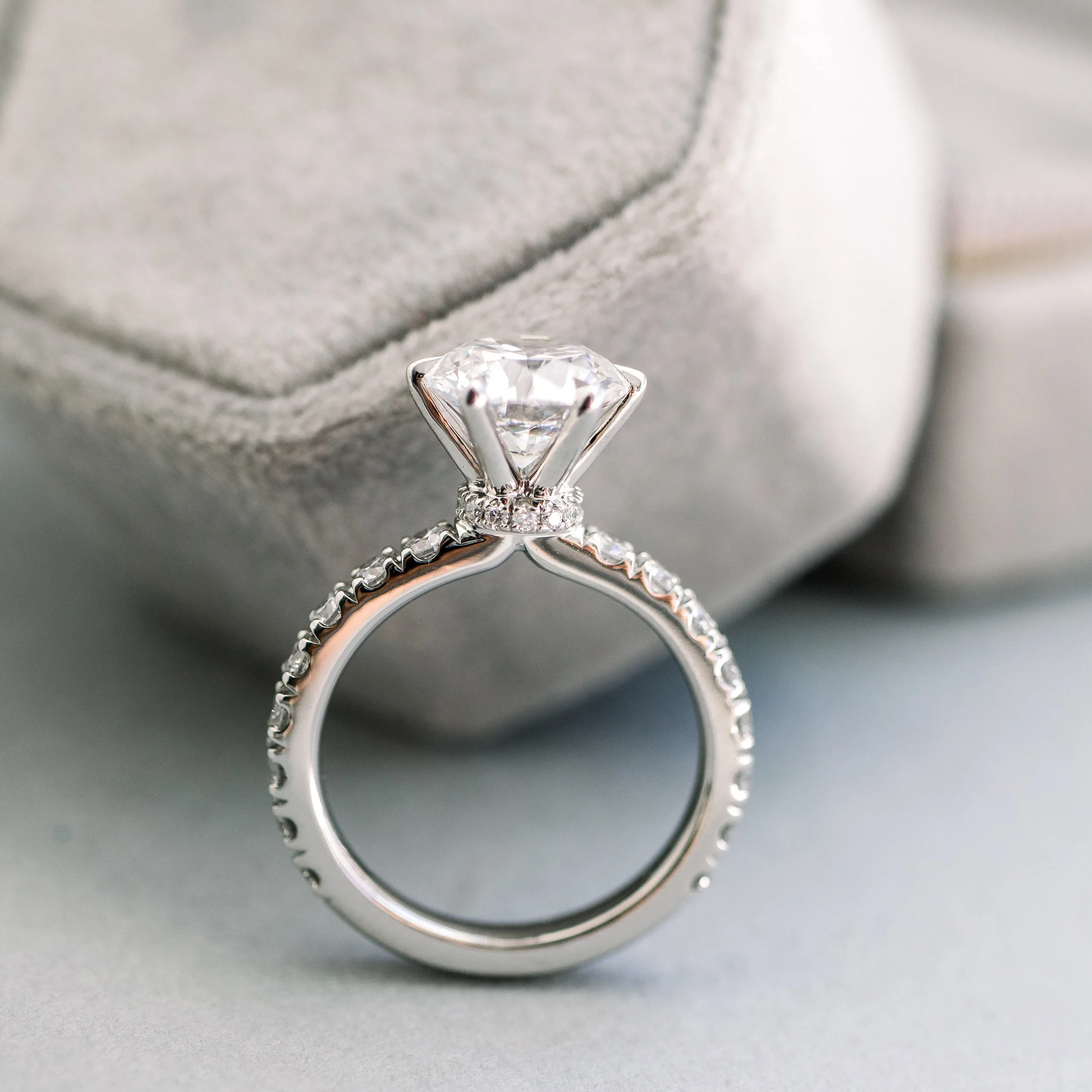 Lab Grown Diamond Collar Setting Wedding Ring AD244