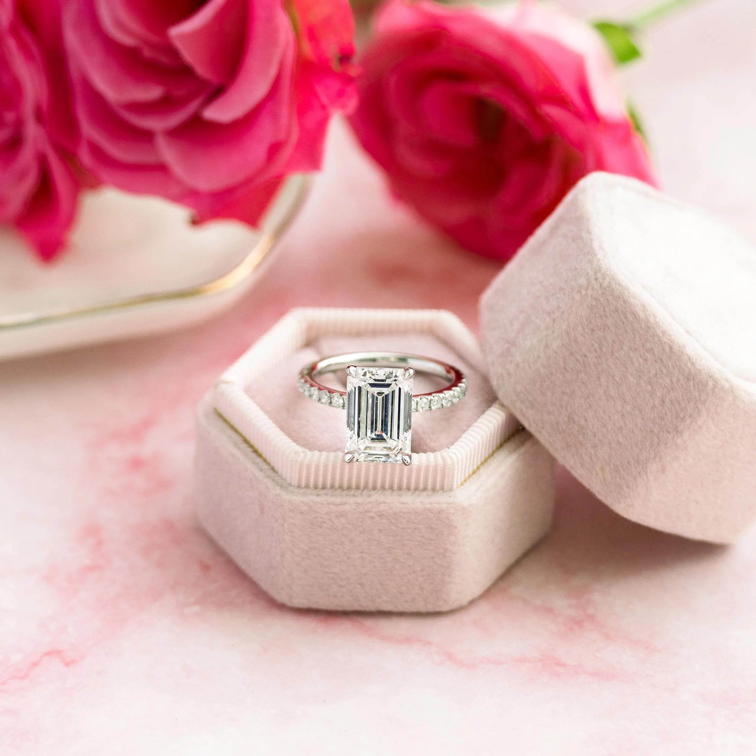 platium 4ct Emerald Cut Lab Diamond Pavé Engagement Ring Ada Diamonds Design AD-152 Macro