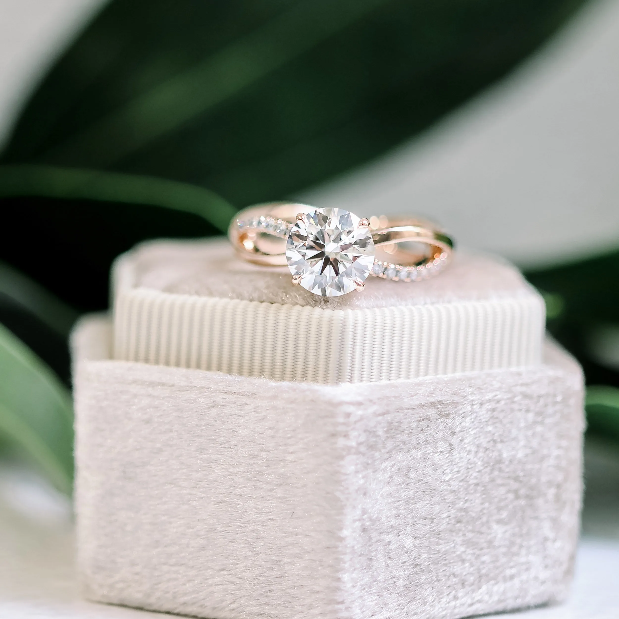 twisting band lab diamond engagement ring in rose gold