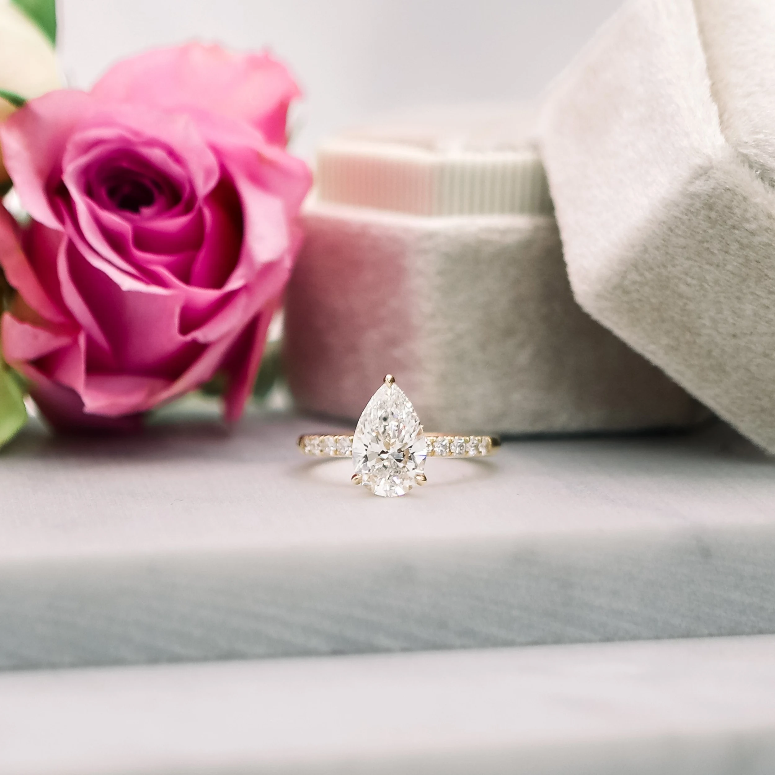 18k yellow gold pear petite lab diamond pavé engagement ring ada diamonds design ad 211 macro