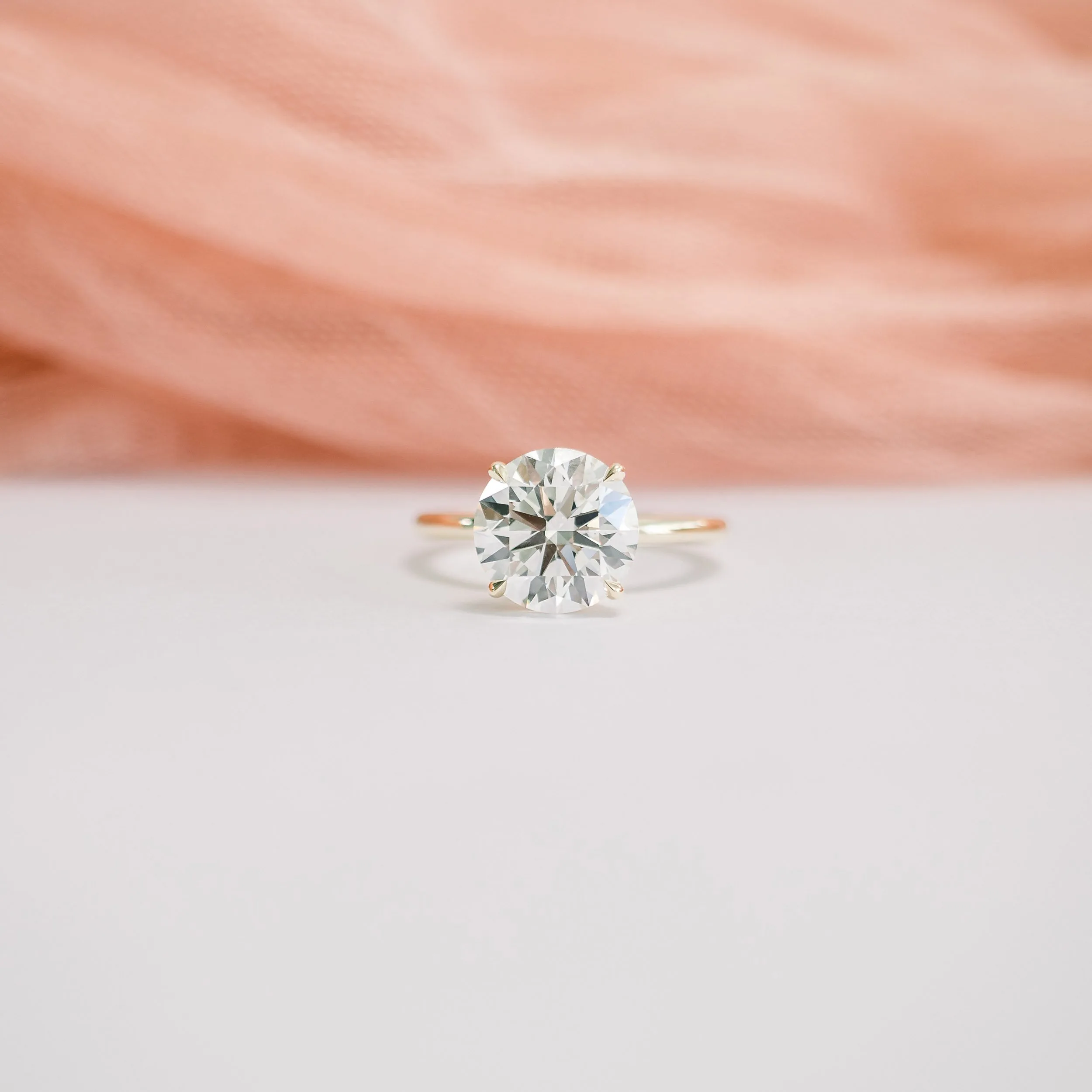14k yellow gold 4 ct round solitaire engagement ring featuring lab created diamond ada diamonds design ad 066 macro