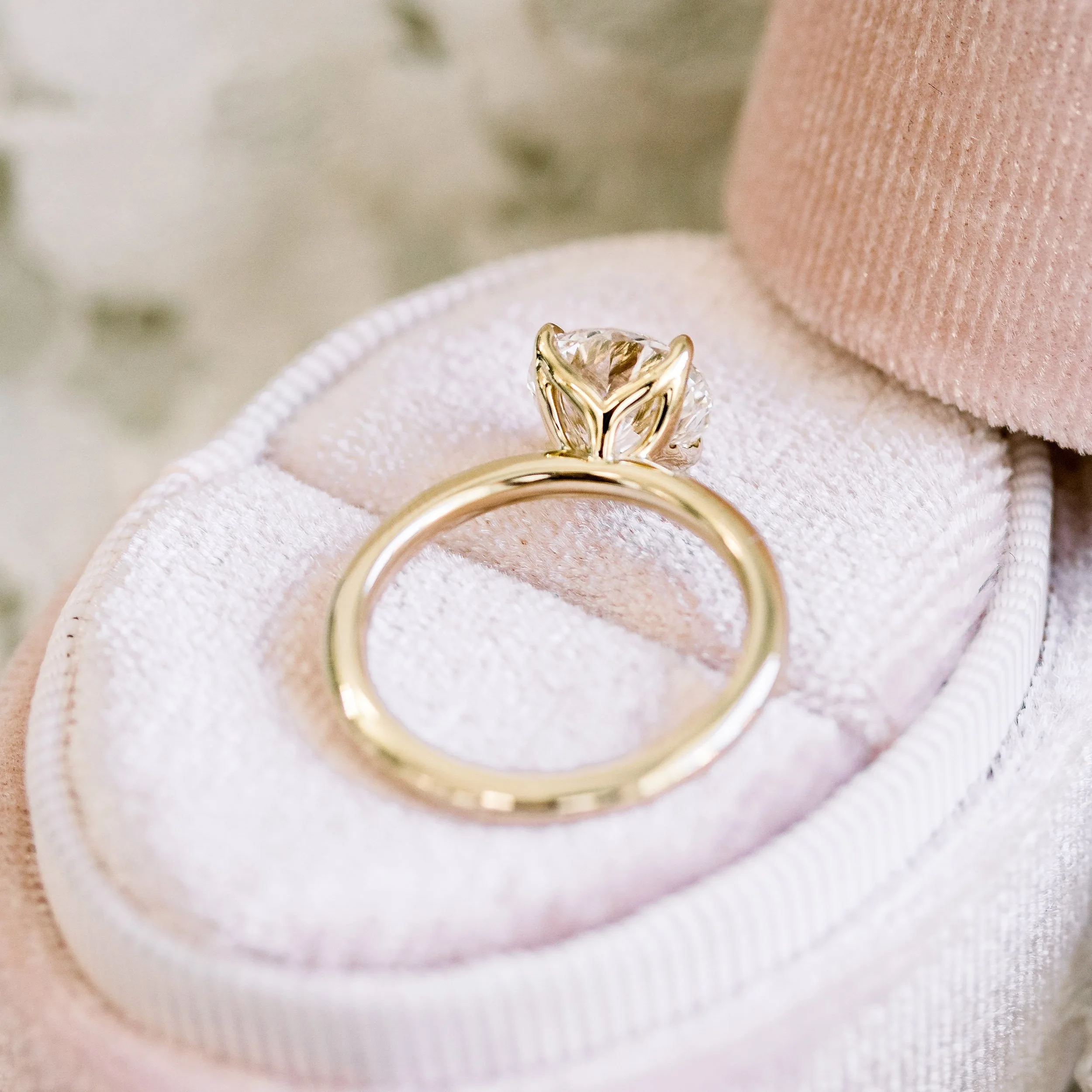 lab-created-floral-basket-solitaire-engagement-ring_1646513798655-WPX57R7MA32SO7ZLKIUD