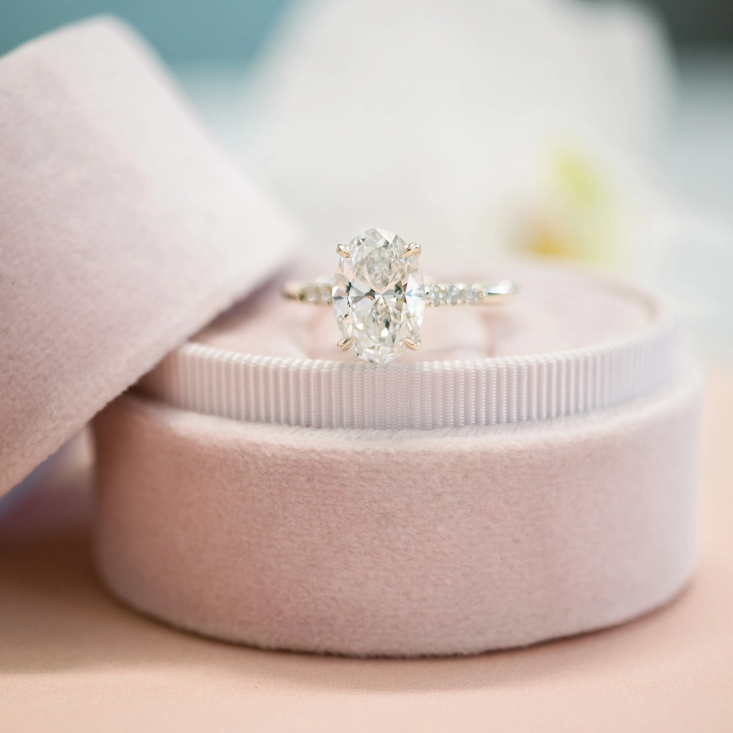 yellow gold 2.5ct oval lab diamond engagement ring with custom diamond band ada diamonds design ad178