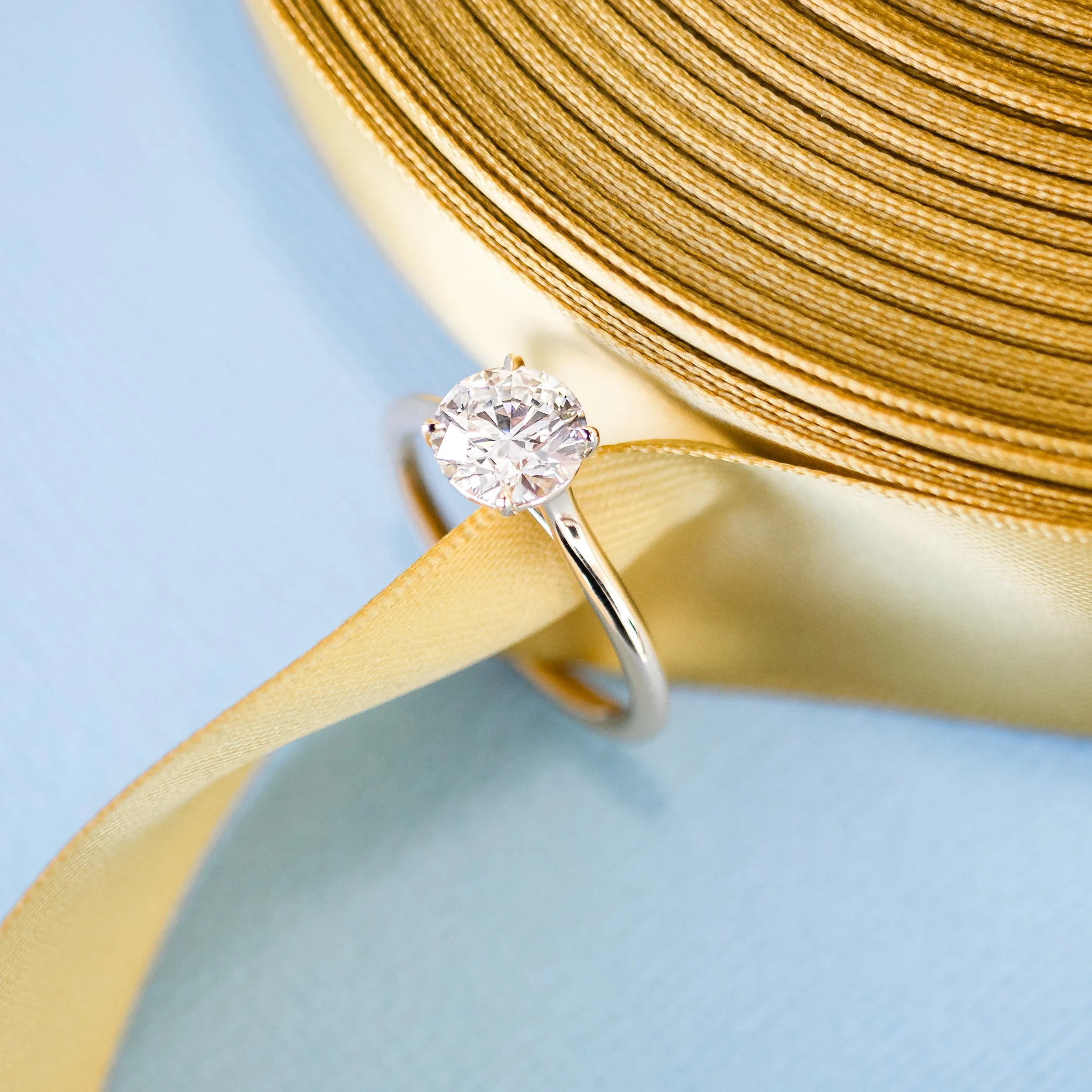 18k yellow gold 1.75ct round lab grown diamond trellis solitaire engagement ring ada diamonds design ad 069