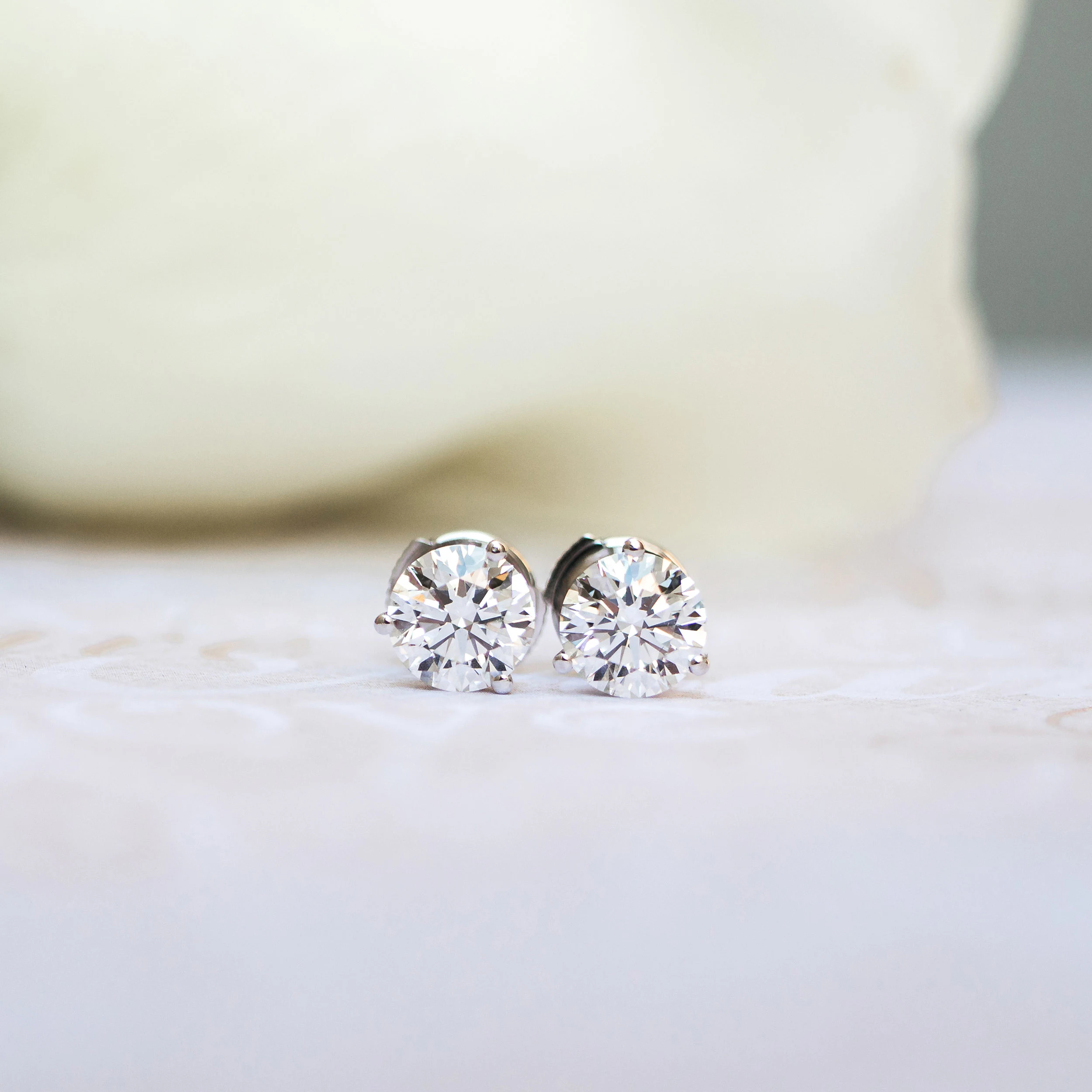 2.5 ct Round Diamonds set in 14k White Gold Martini Stud Earrings (Main View)
