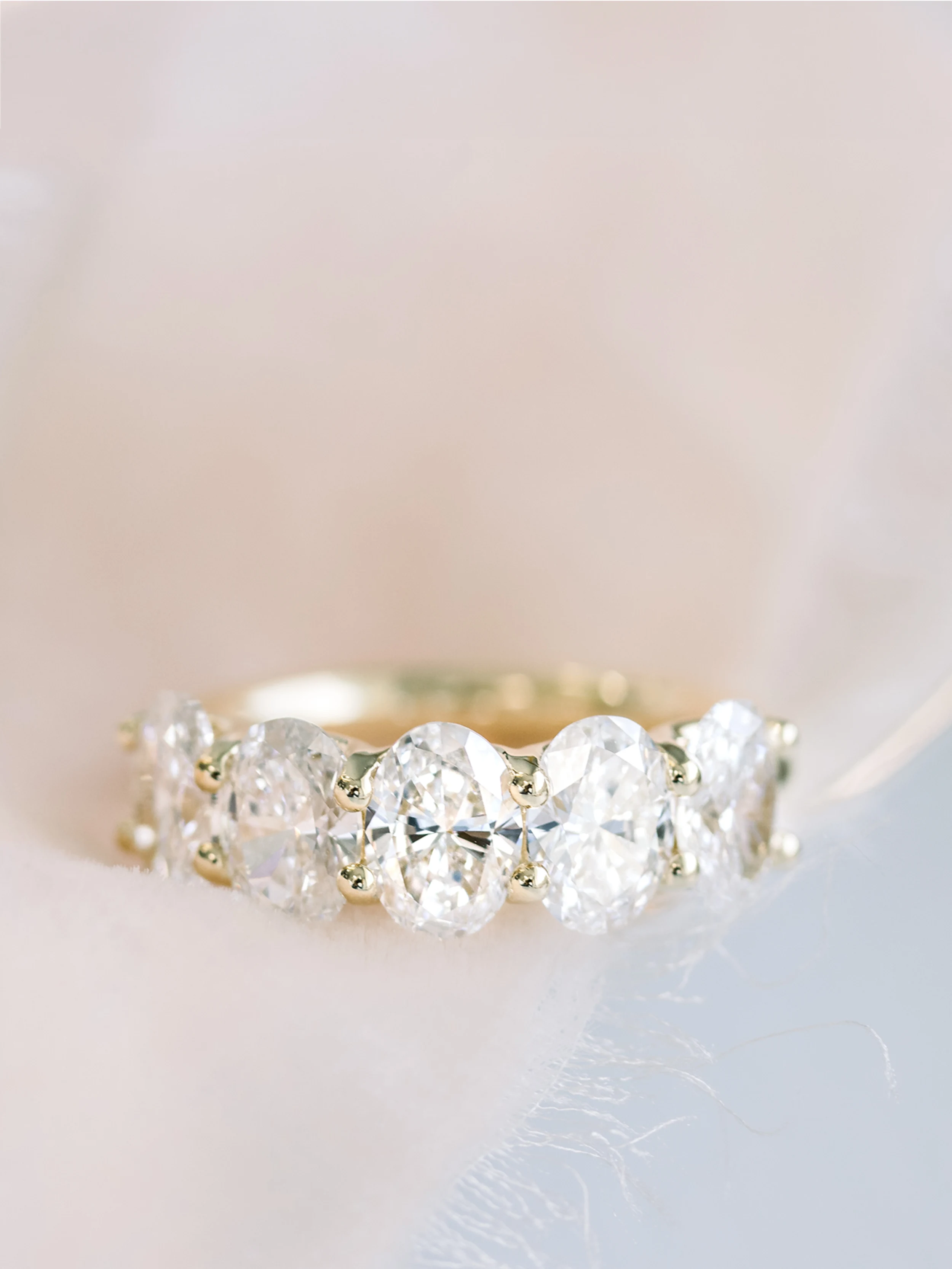 Oval French U Five Stone featuring Lab Grown Diamonds (Profile View)