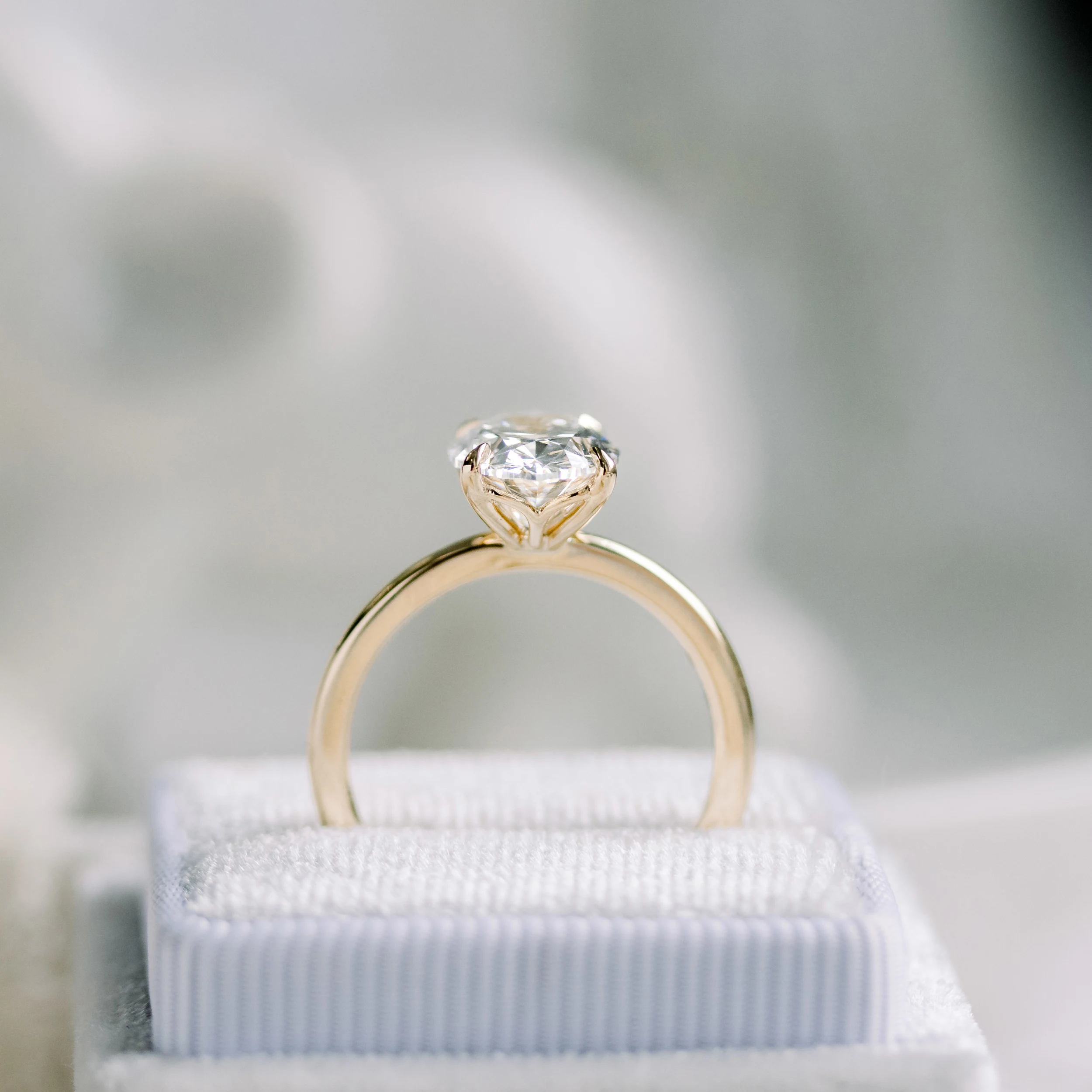 Yellow Gold Floral Basket Solitaire featuring 2.5 Carat Lab Diamonds (Profile View)